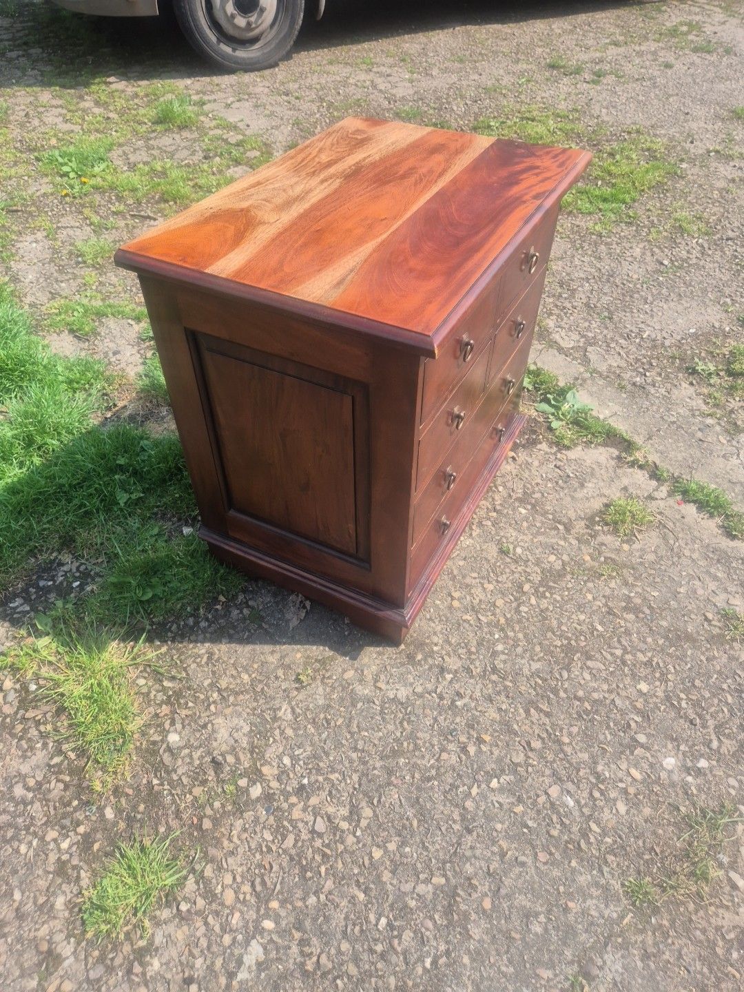 Mahogany Small Chest Of Drawers, 4 Short & 2 Long, Solid Wood photo for sale