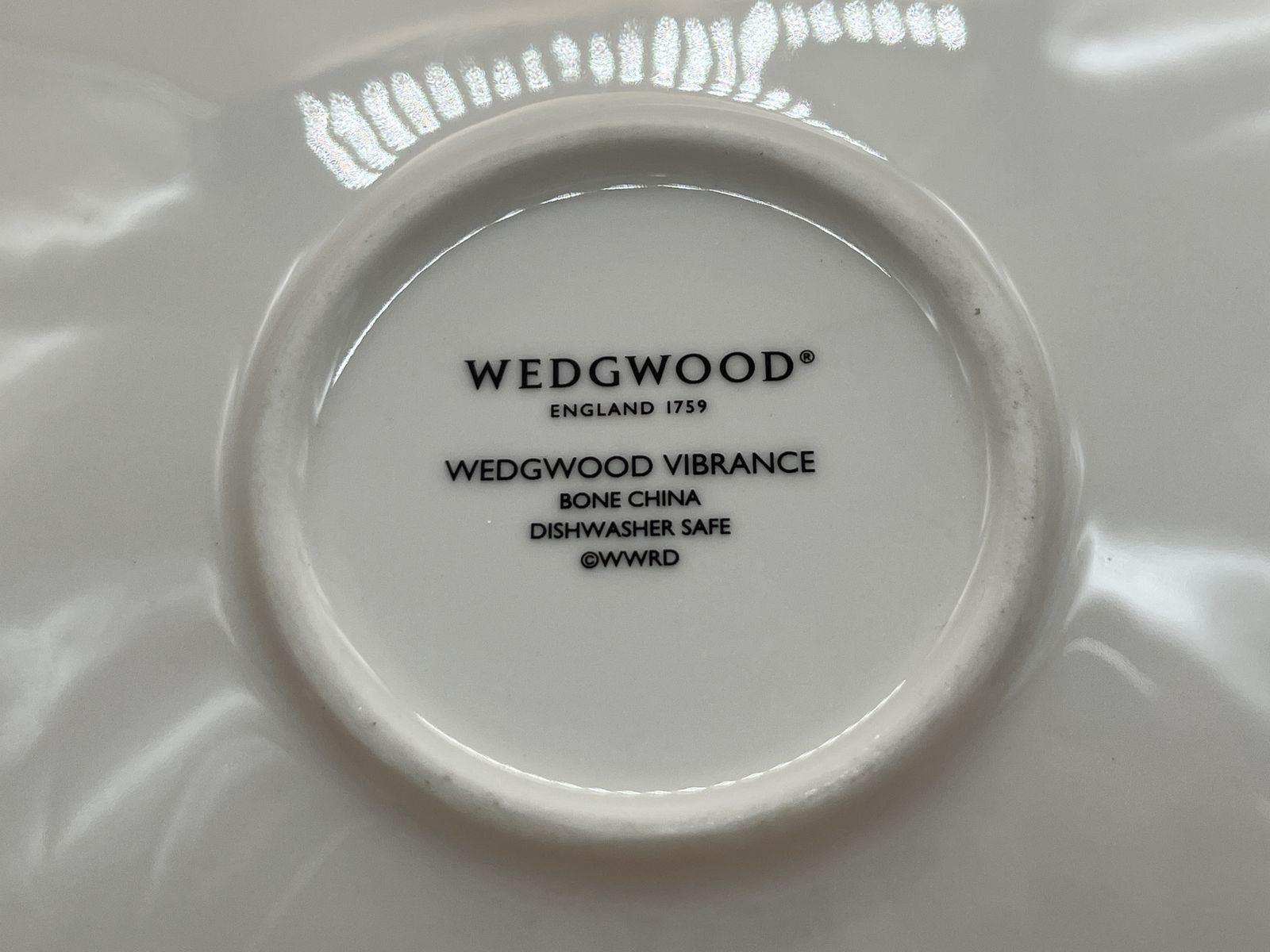 Home Decor Wedgwood Pottery Vibrance Orange Tea Cup, Saucer & Side Plate Trio Boxed. photo