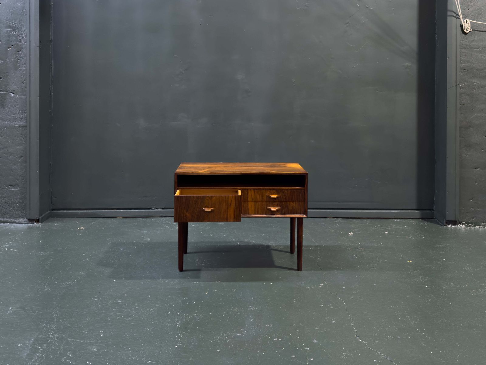 Small Rosewood Chest Of Drawers photo 540.0