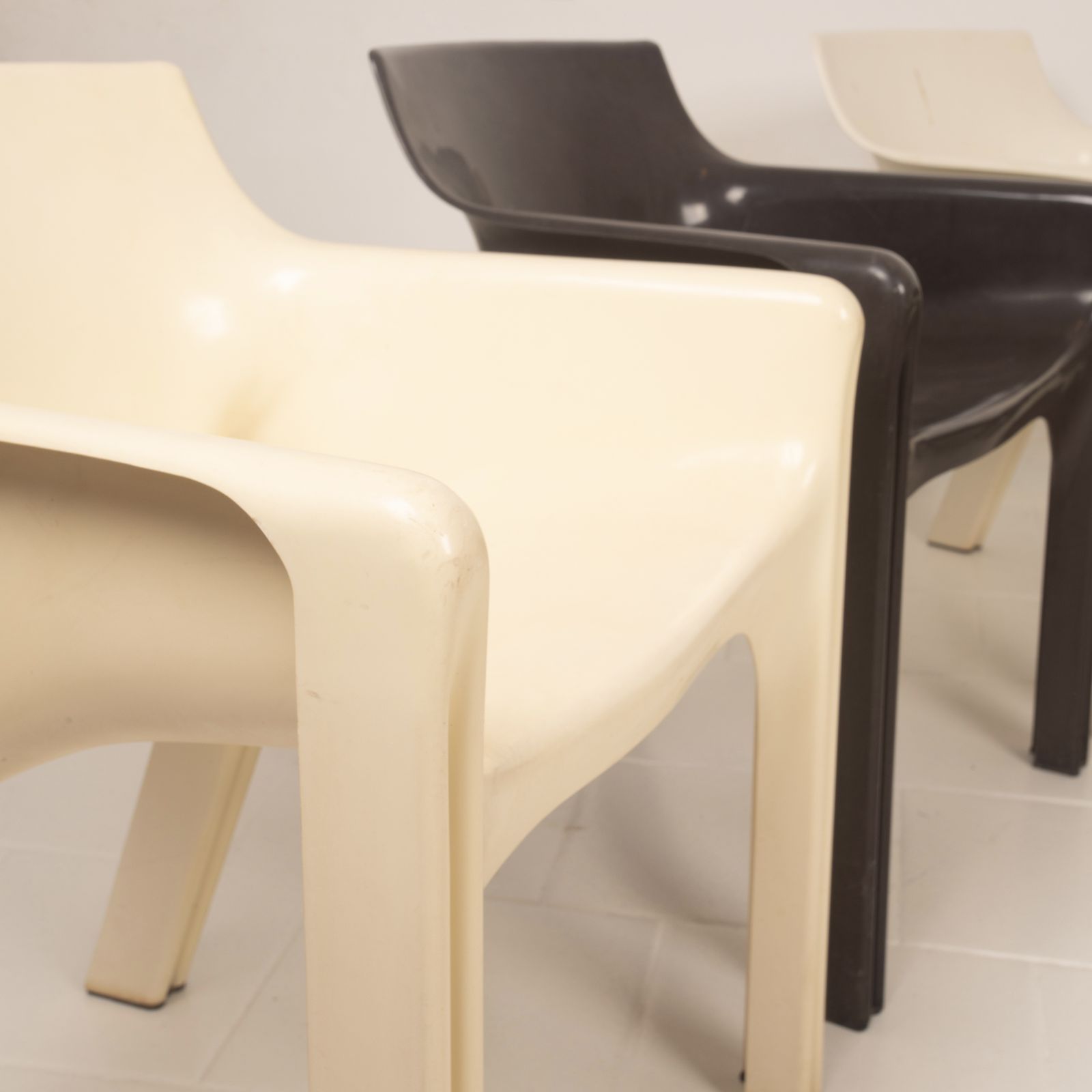 photo for sale Set Of Six Gaudì Armchairs By Vico Magistretti For Artemide