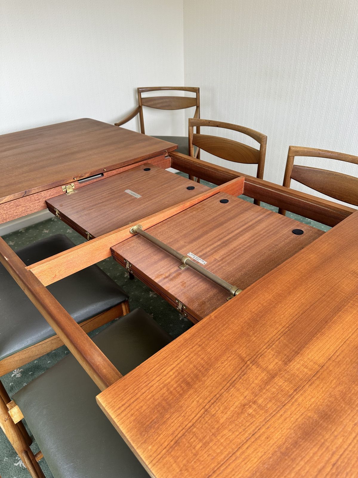 Mid Century A.H. McIntosh Dunvegan T3 Teak Extending Dining Table & 6 Chairs photo for sale