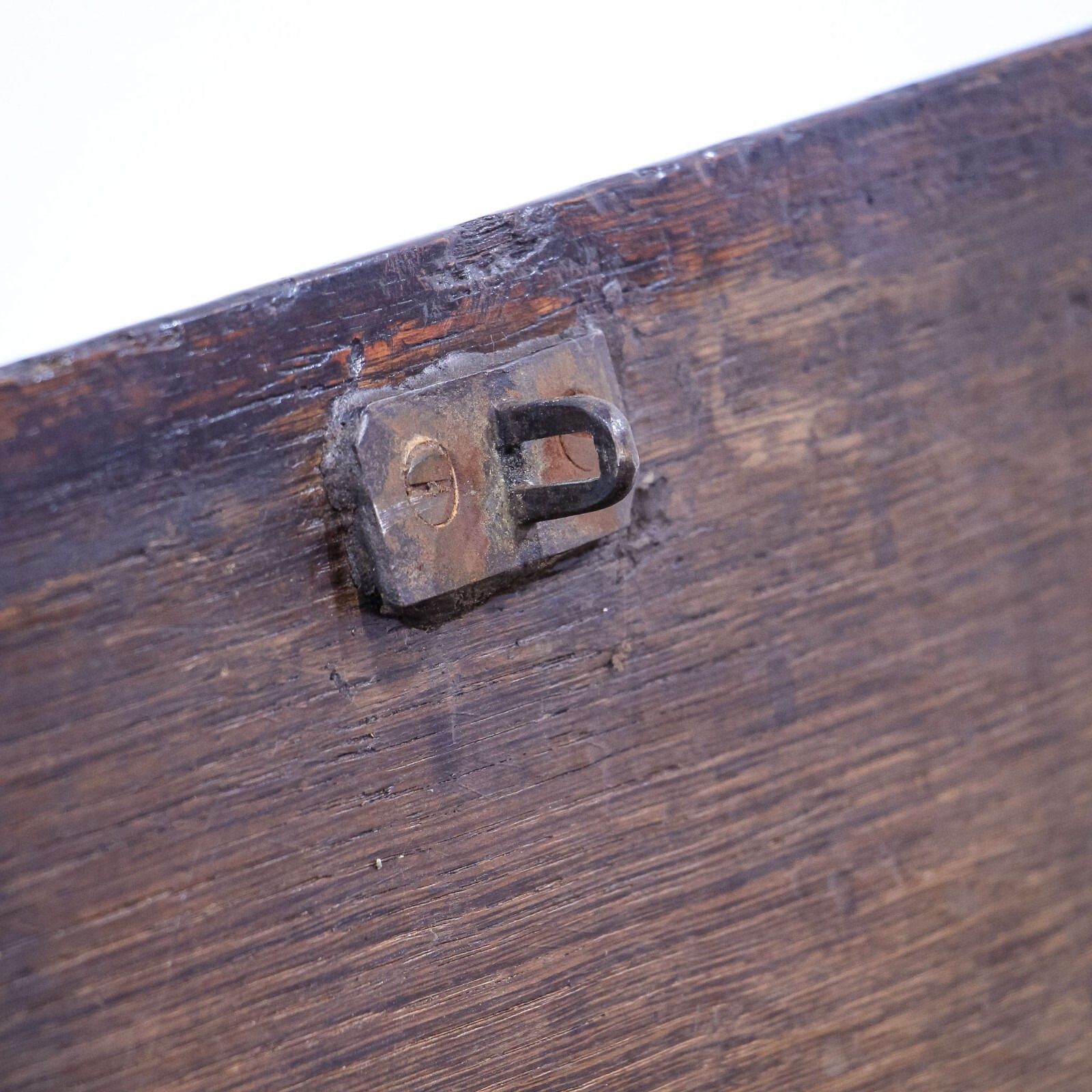 17th Century Carved Oak Coffer photo vinterior