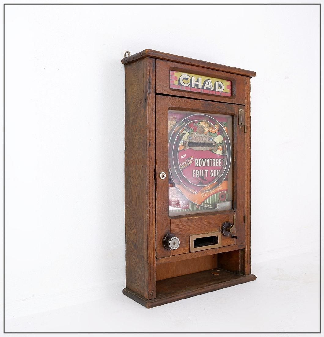 Penny Machines "Chad" Oliver Whales Collection   Ruffler & Walker Collection photo 1945.0