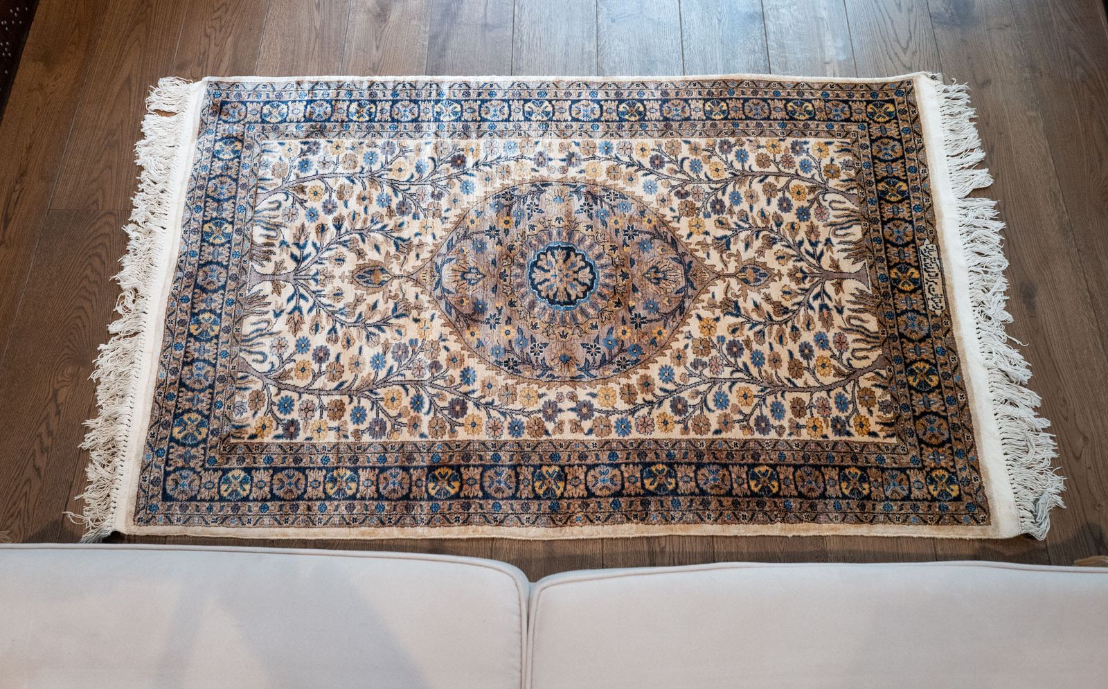 Fine Hand Knotted Full Silk  Beige Oriental Rug photo for sale