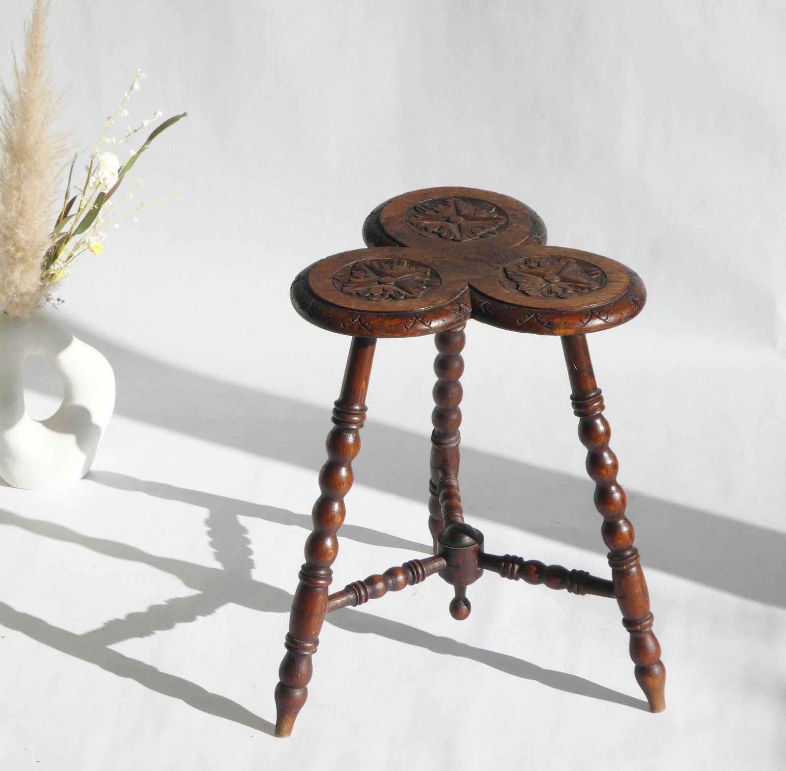 Antique Oak Wooden Side Table, Floral Carved Bobbin Leg Plant Stand, Pedestal Trefoil Top photo vinterior