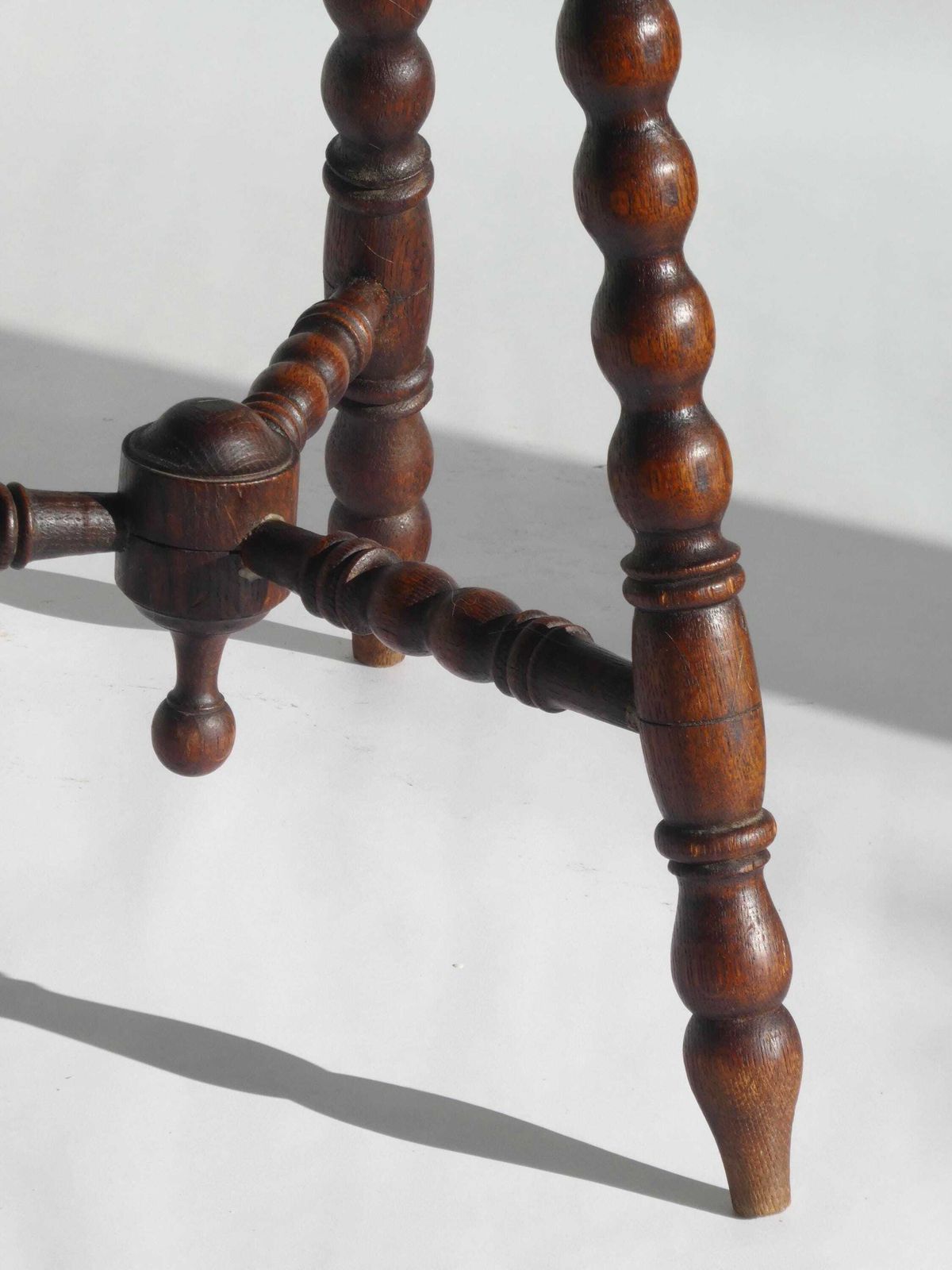 Antique Oak Wooden Side Table, Floral Carved Bobbin Leg Plant Stand, Pedestal Trefoil Top photo buy