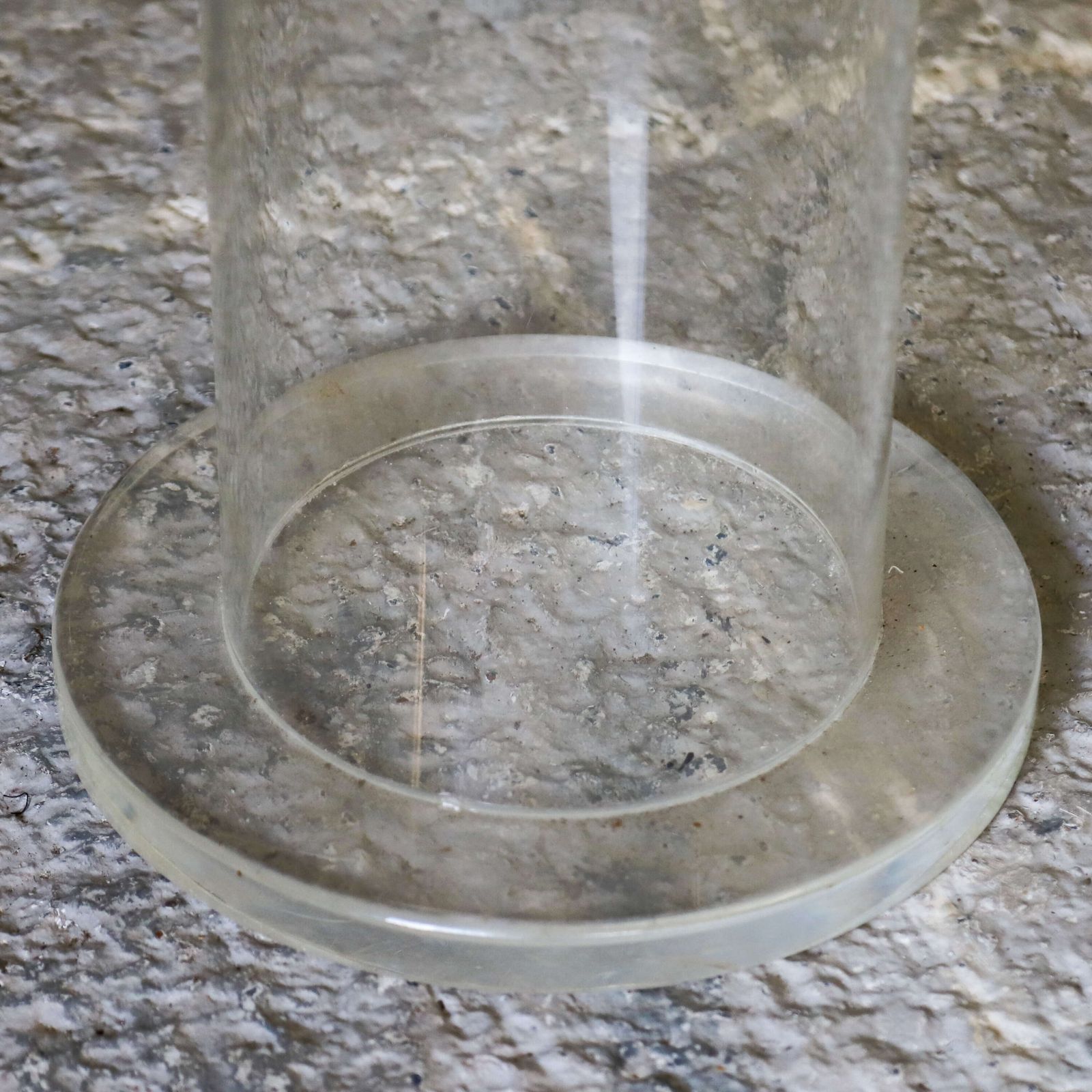 ​​​​​​​Mid‑20th‑Century Lucite Pedestal/Column   American 1960s Sculptural Display Stand photo vinterior