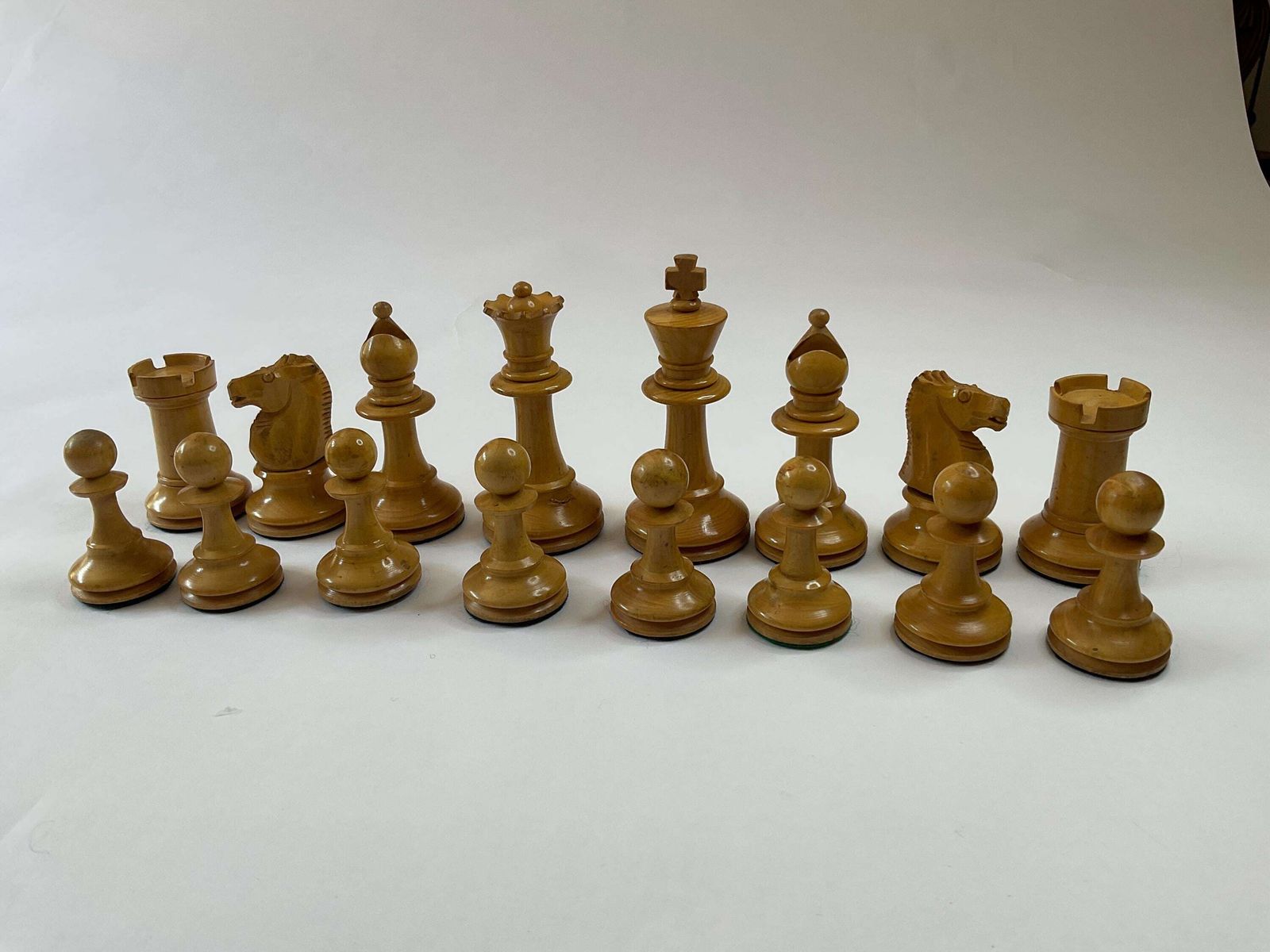 Antique Victorian Staunton Chess Set – 3.25” King – Weighted & Finely Carved photo Home Decor