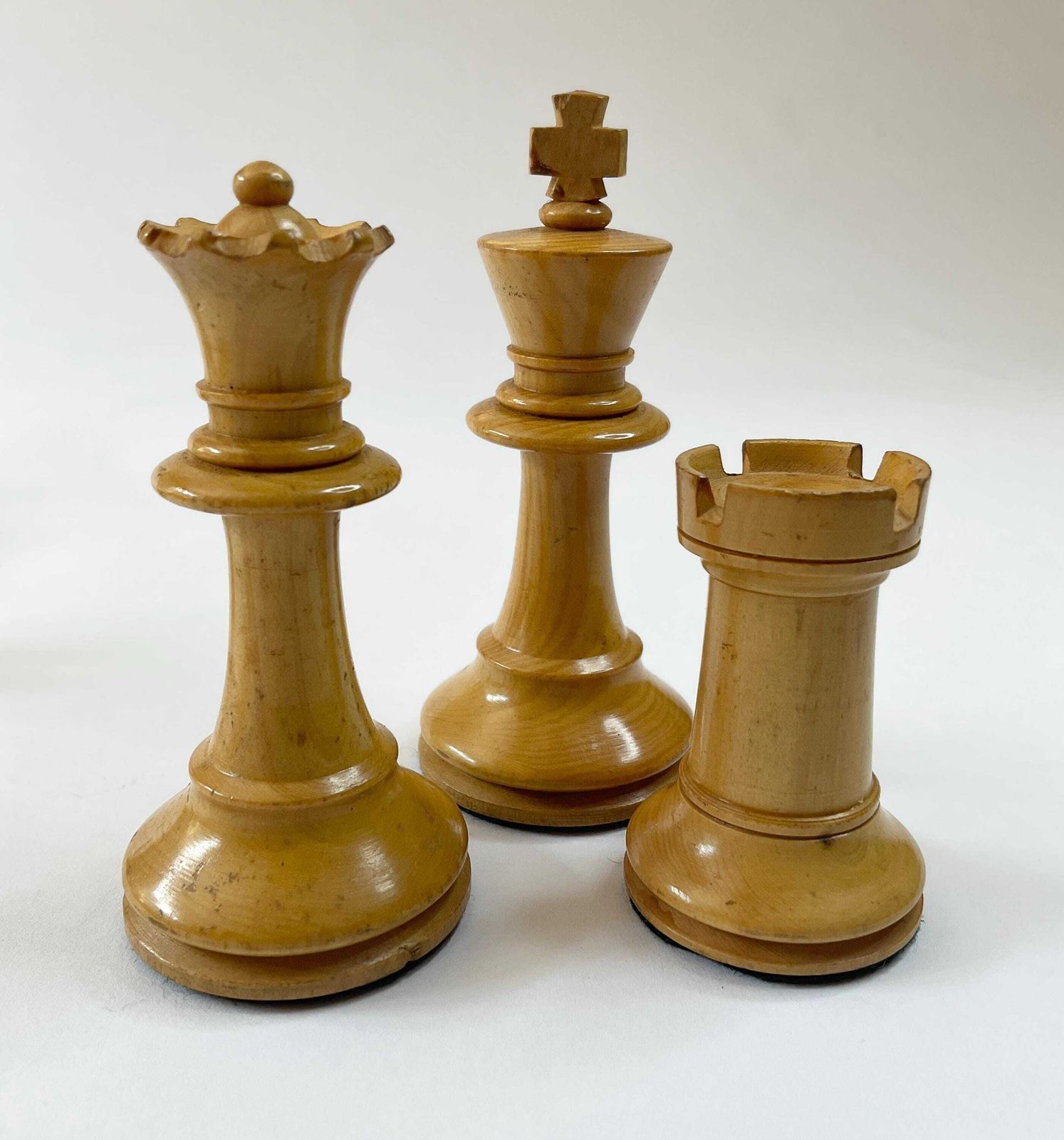 photo for sale Antique Victorian Staunton Chess Set – 3.25” King – Weighted & Finely Carved