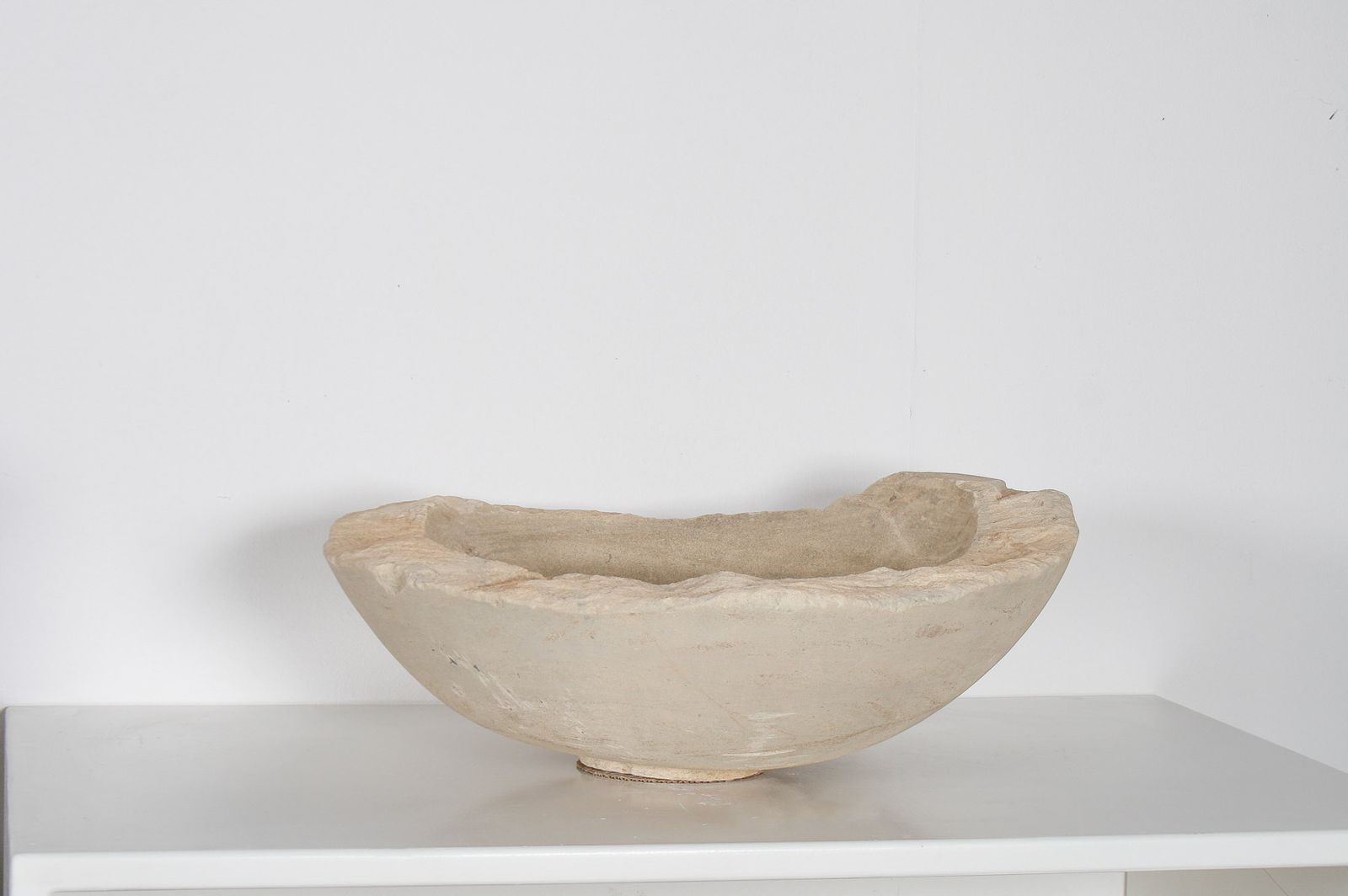 photo furniture Very Large Reclaimed Antique Stone Bowl – English Wattscliffe Millstone Grit Sandstone