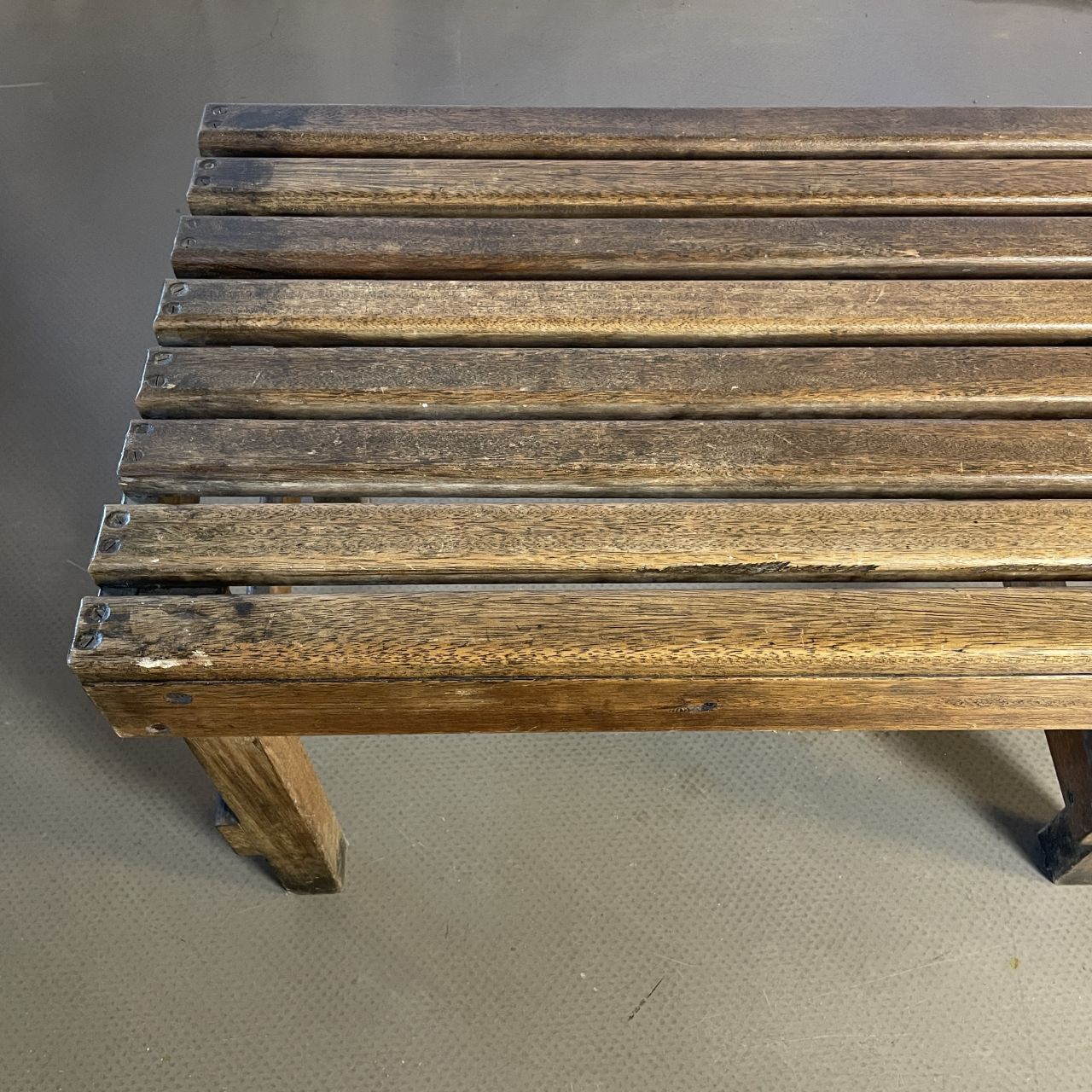 20th Century Teak Teak Slatted Art Gallery Viewing Bench photo 1079.0
