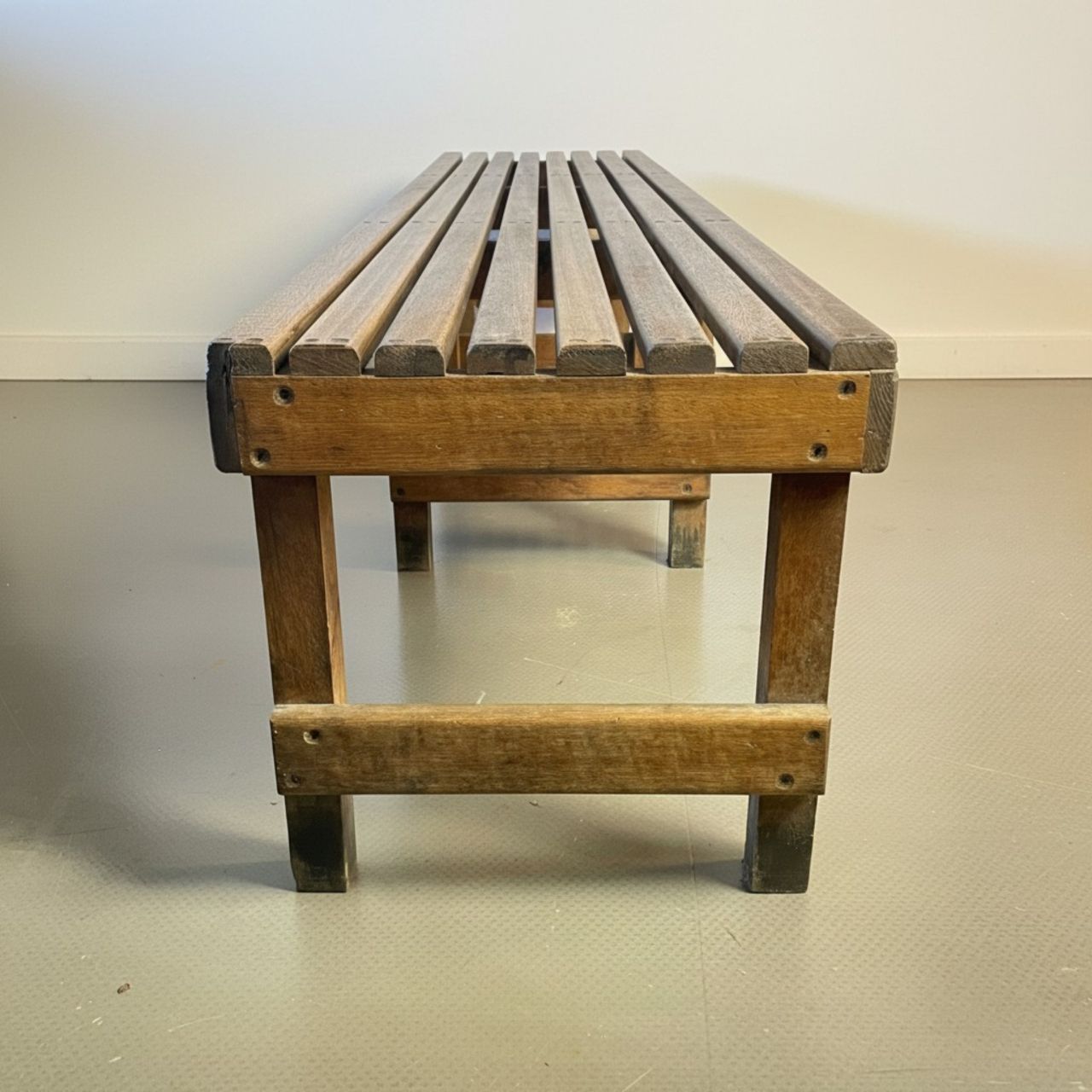 20th Century Teak Teak Slatted Art Gallery Viewing Bench photo buy