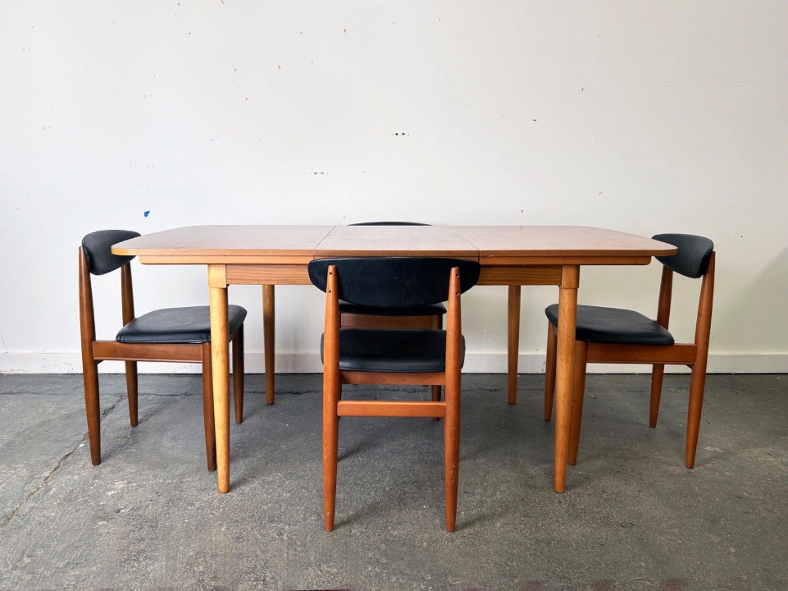 photo buy 1960s–1970s Schreiber Mid Century Extending Dining Table And Chair Set
