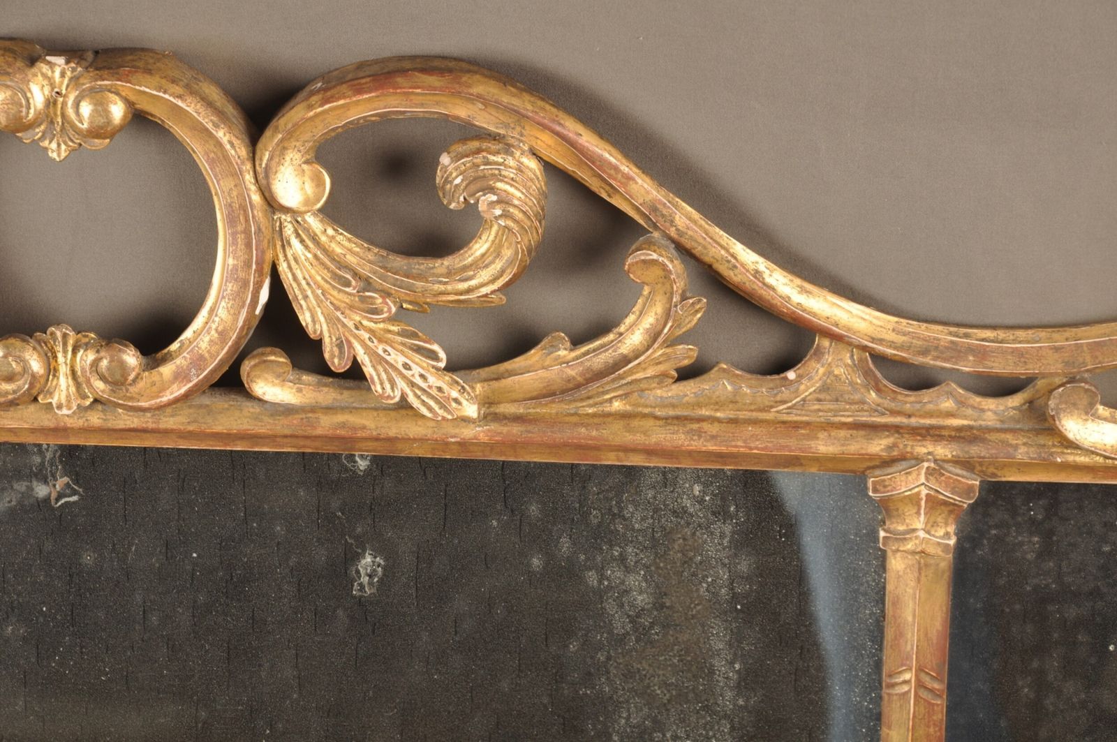photo furniture Fine & Rare 18th Century Giltwood Overmantel Mirror
