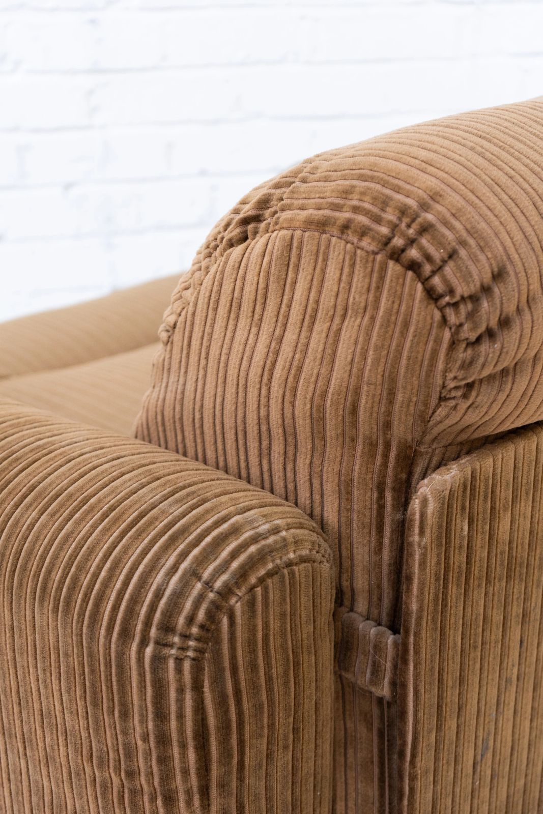 1970s Italian Lounge Chair photo vinterior