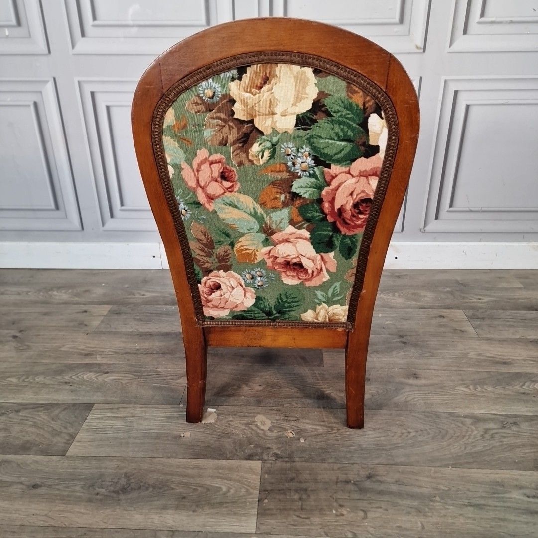 photo vintage Vintage Childs Armchair Upholstered Miniature Tub Chair Floral Fabric Retro