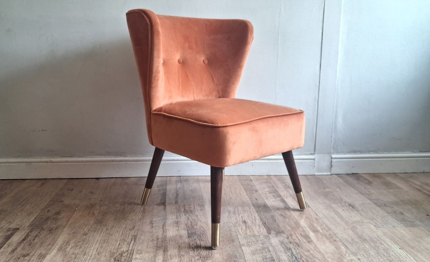 photo for sale Delightful  Upholstered Velvet Cocktail/Accent /Bedroom /Hall/Lounge Chair Vgc