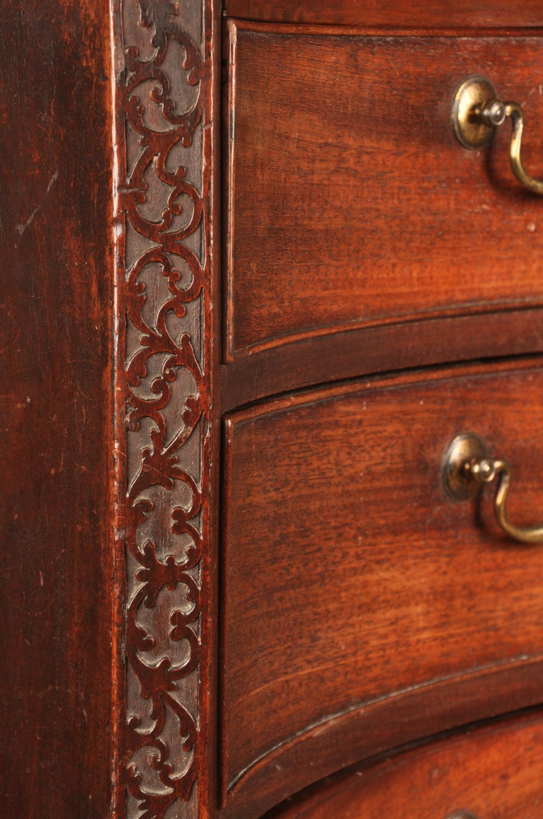 8500.0 A Fine 18th Century Serpentine Chest Of Drawers photo