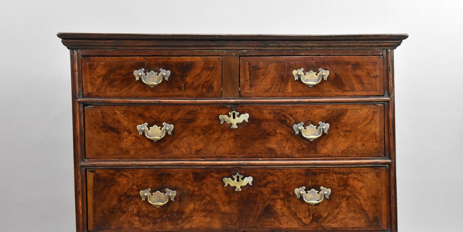 George III Burr Walnut Chest Of Drawers photo vinterior