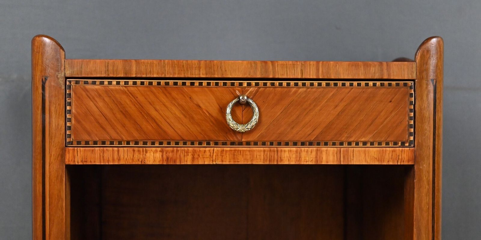 photo furniture Marquetry Coffee Table, Louis XV Louis XVI Transitional Style – Mid 20th Century