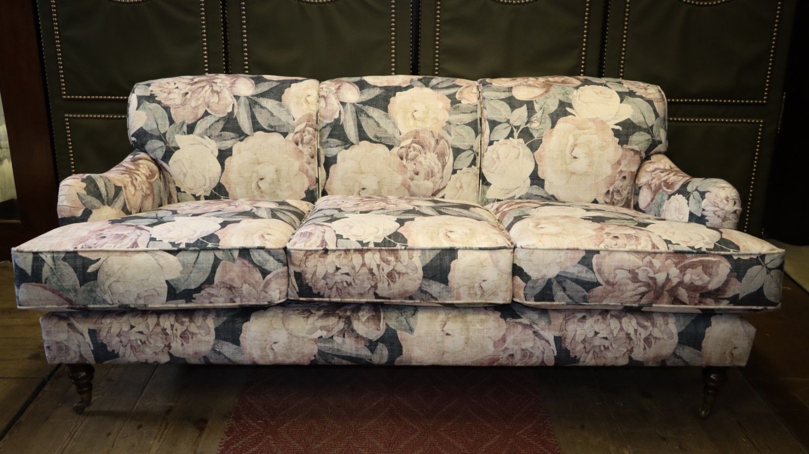 photo furniture Stunning George Smith Howard Sons Style 3 Seater Elegant Sofa Floral Velvet 🚚