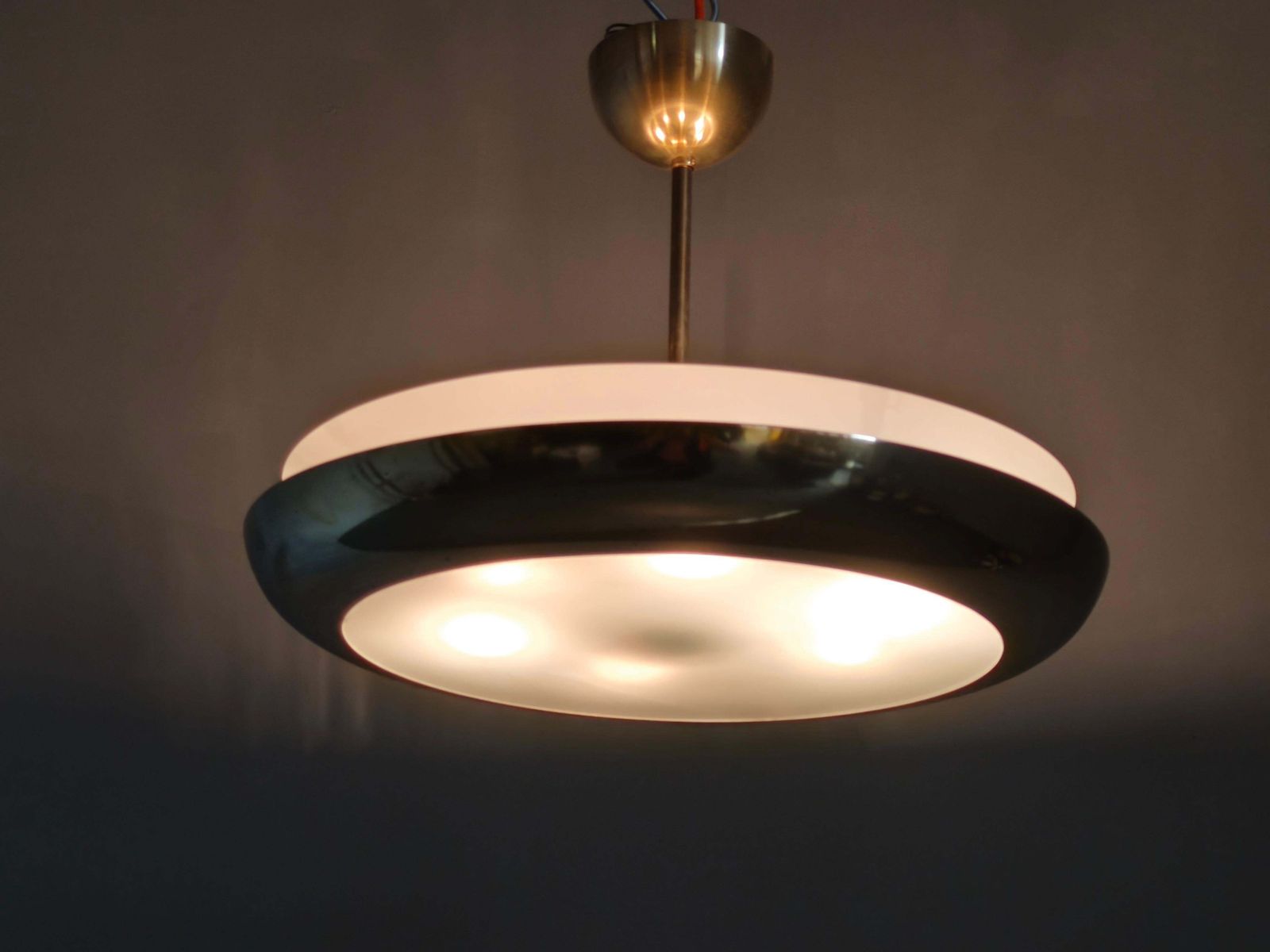 Josef Hurka art deco ufo-hanglamp, Tsjecho-Slowakije jaren 1930 photo furniture