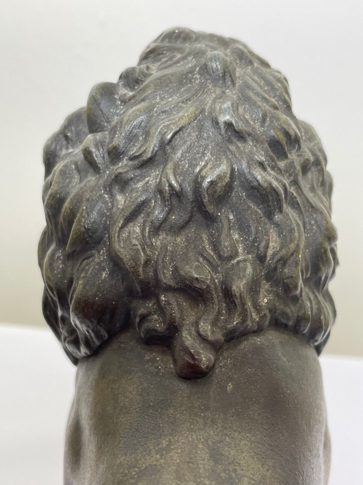 1495.0 Bronzen beeldje van een leeuw, 19e eeuw photo