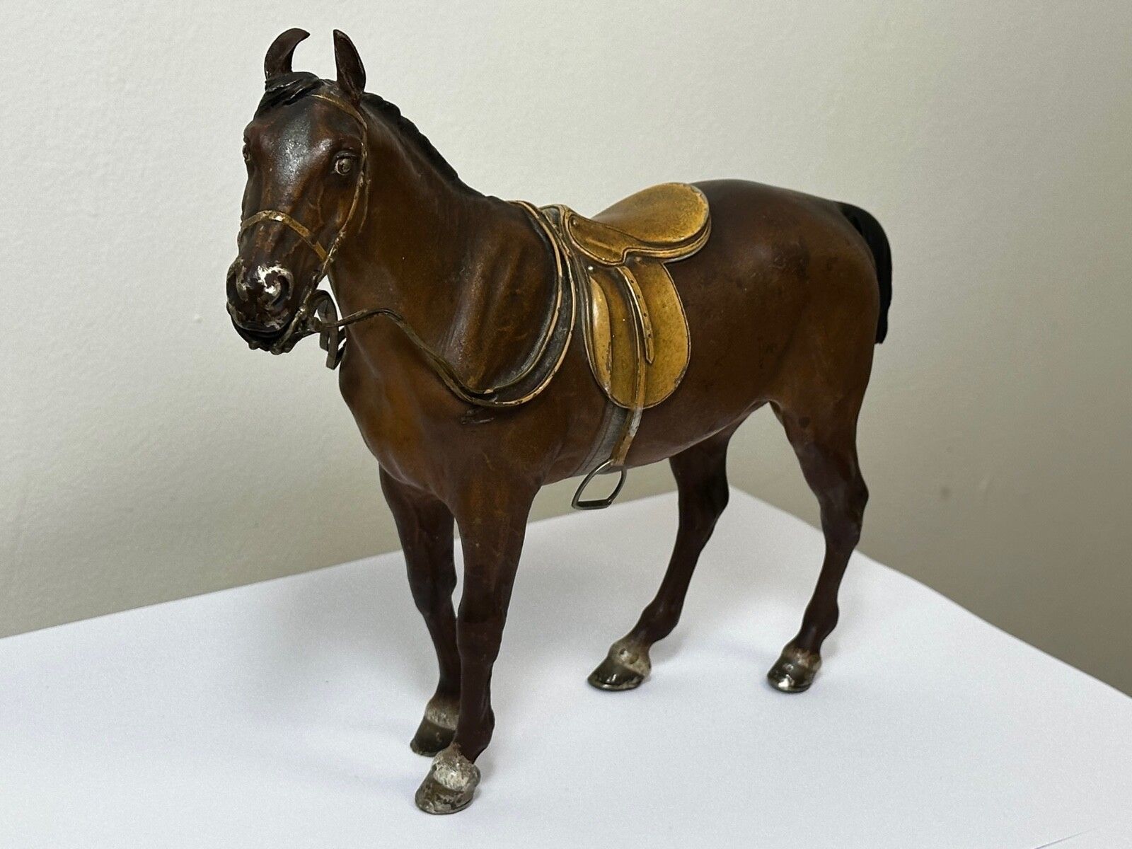Victoriaans Oostenrijks ruitersbrons, Bay Hunter paard, Franz Bergman photo furniture