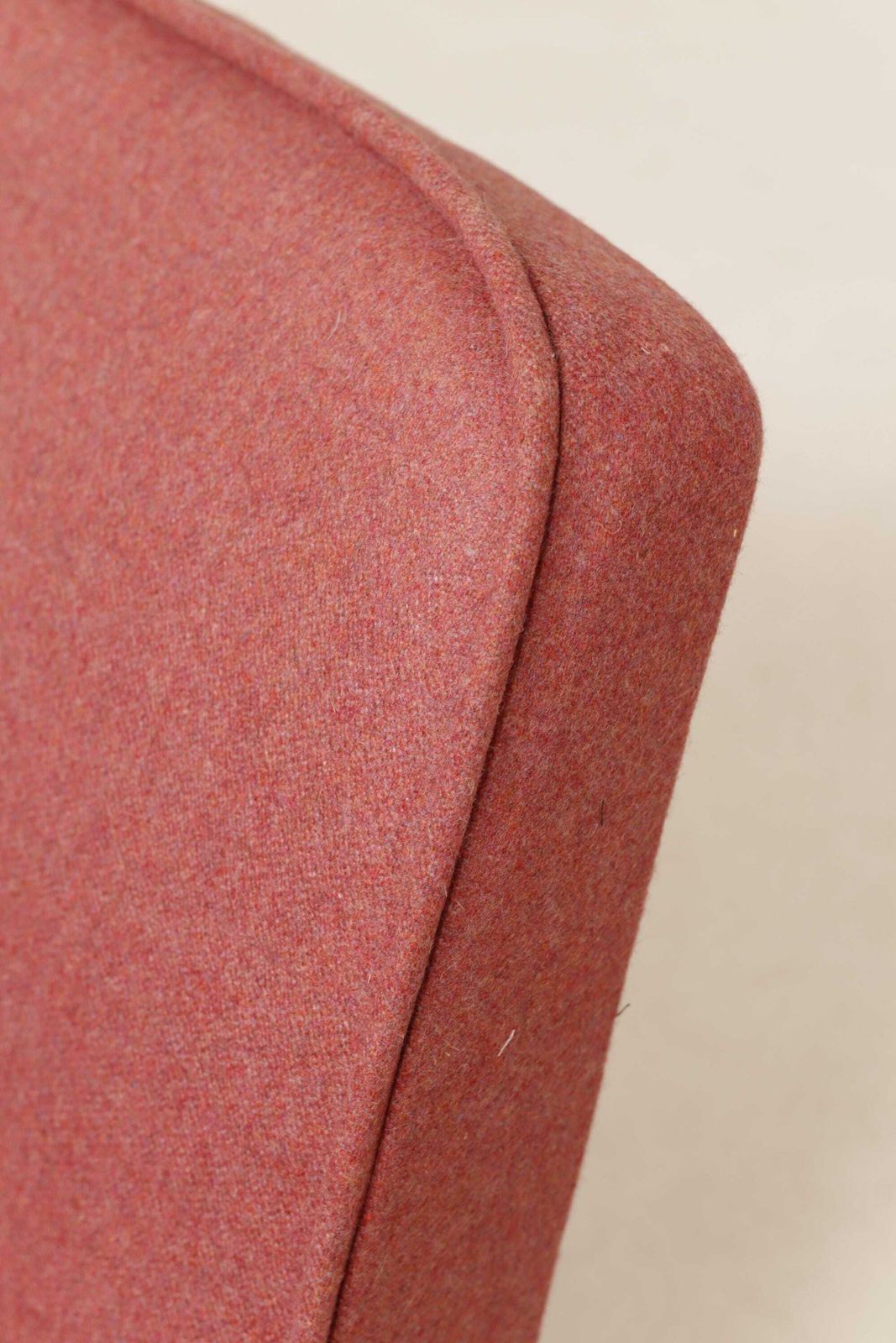 photo furniture Lounge Chair Retro Style Indian Pink Wool Upholstery Refurbished