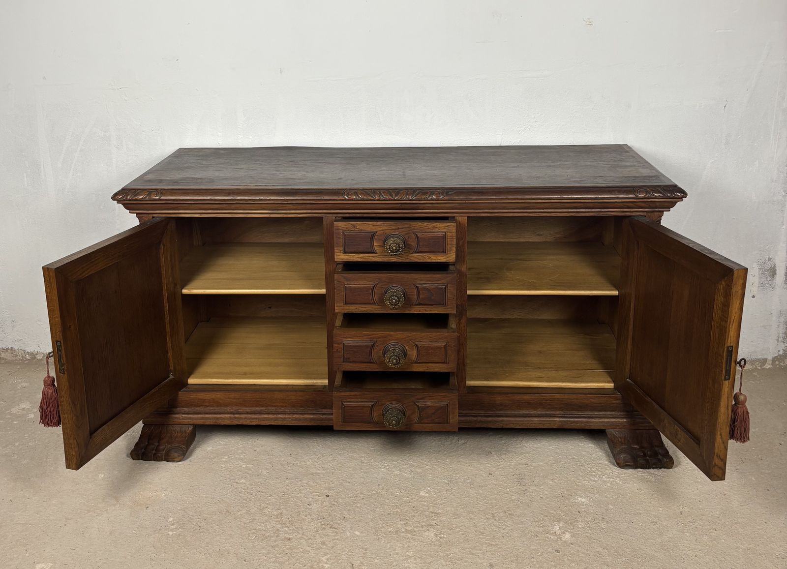 Early 20th Century Spanish Renaissance Style Oak Low Sideboard With Carved Panel photo vintage