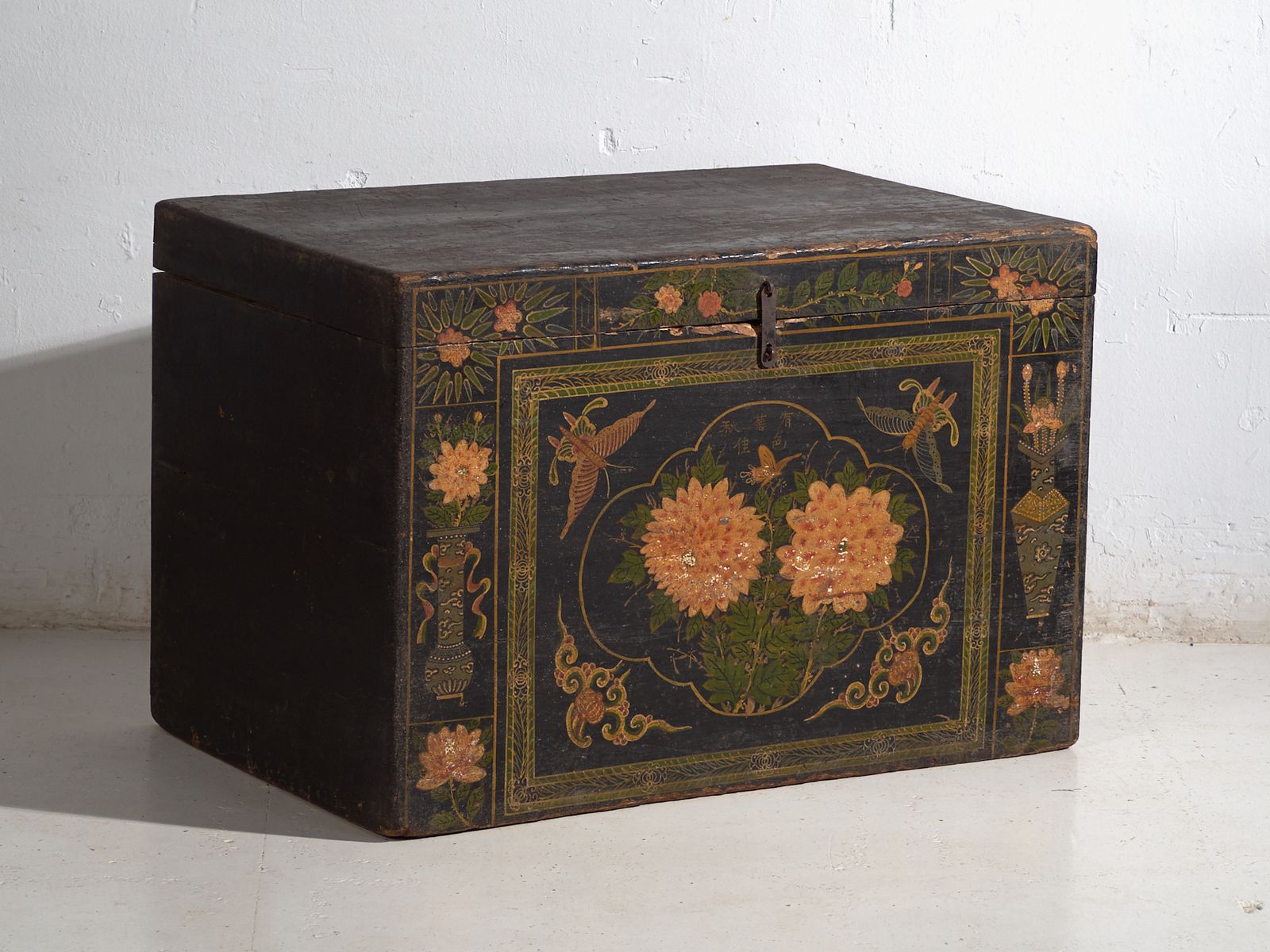 Antique Painted Chinese Trunk In Pine Wood  China Circa 1900