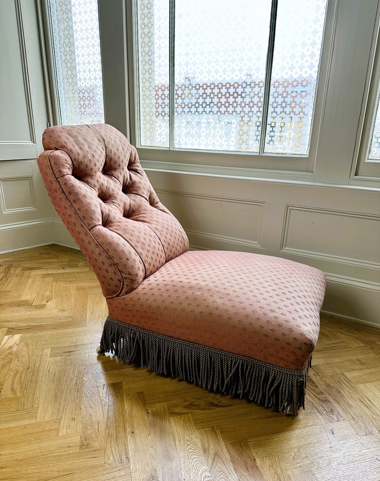 Antique Slipper Chair With Fringe photo vinterior