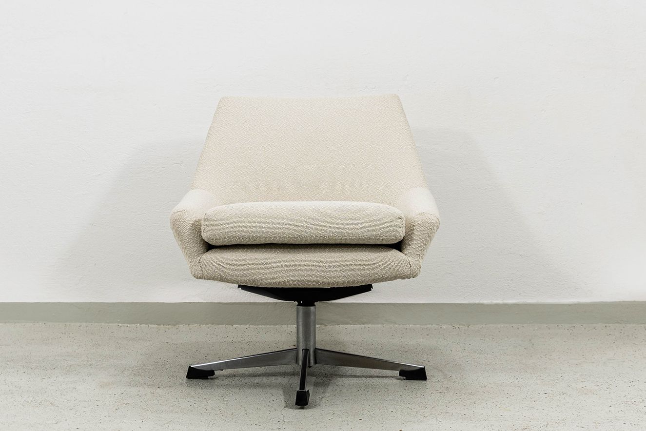 Vintage Swivel Lounge Chair, German, 1970s photo 600.0