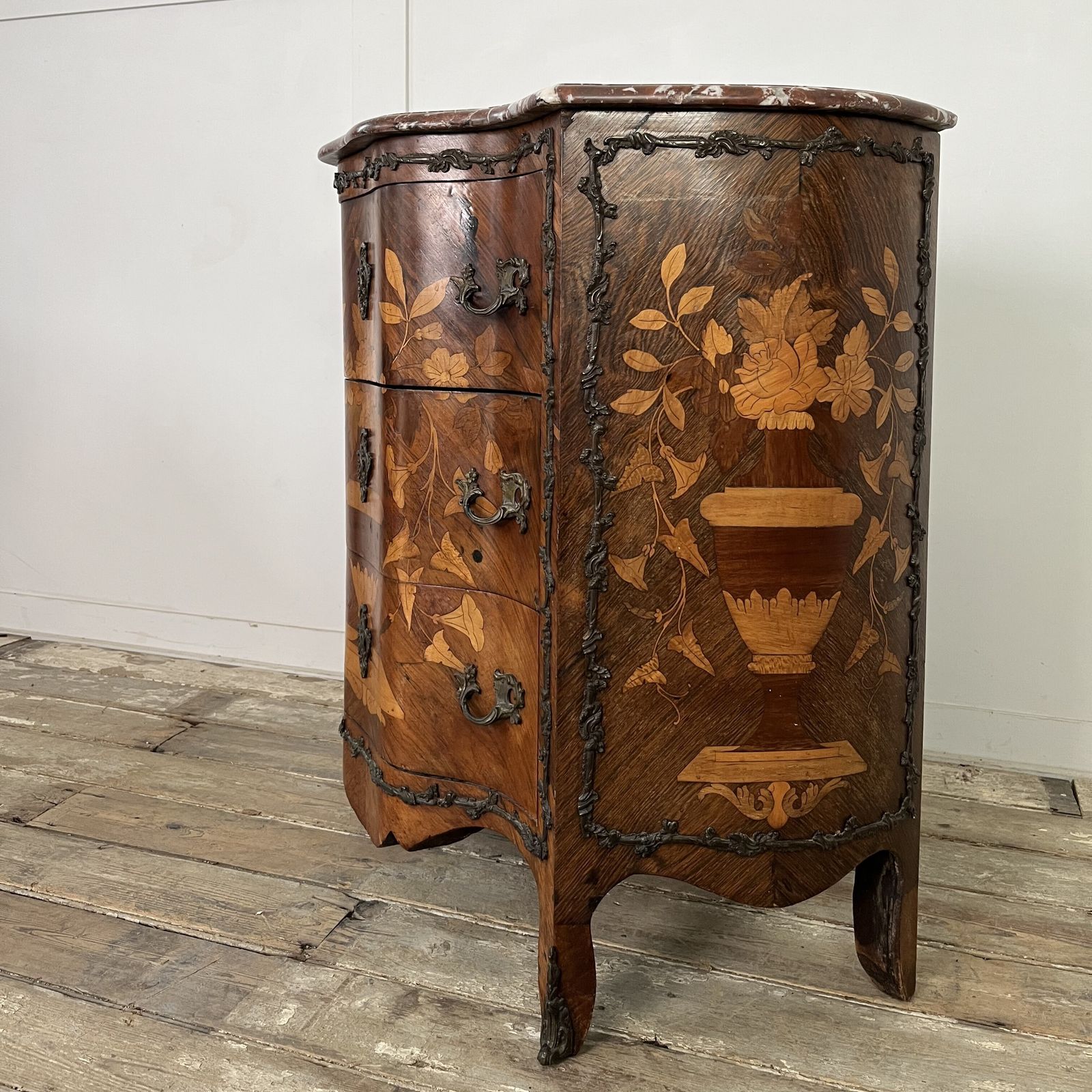 949.98 Antique Rosewood Marquetry Chest Of Drawers photo