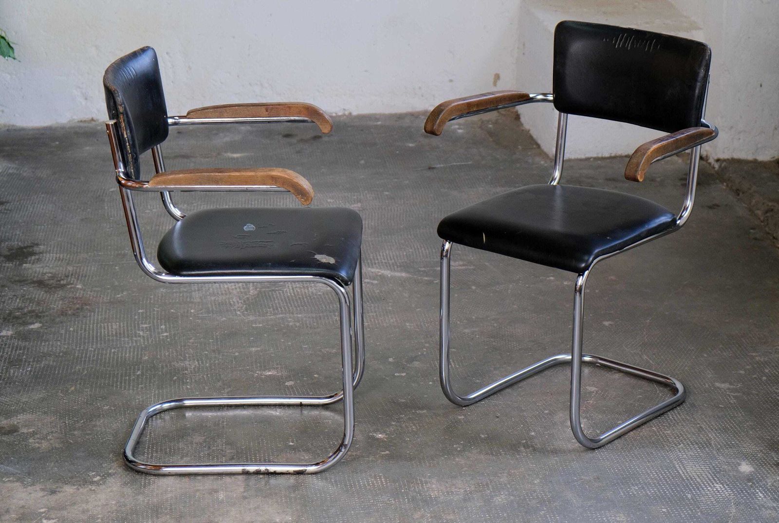 1 Of 2 Bauhaus Cantilever Armchair Mart Stam S 43 photo for sale