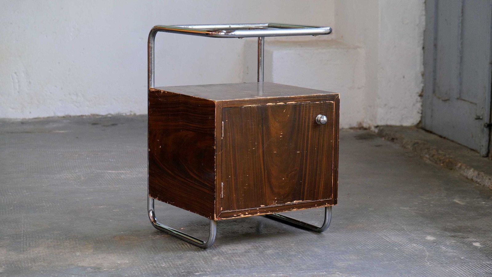 Bauhaus Bedside Table With Wood Painting #10