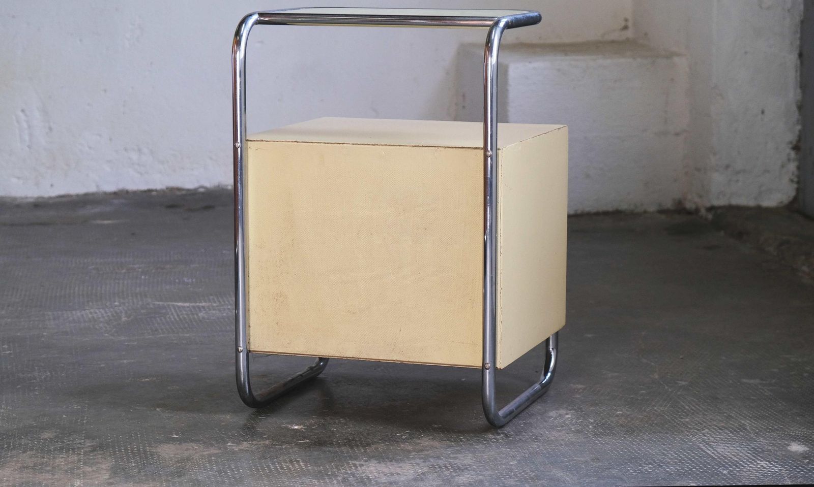 Bauhaus Bedside Table With Glass Top In Cream White / Sand Color photo 619.0