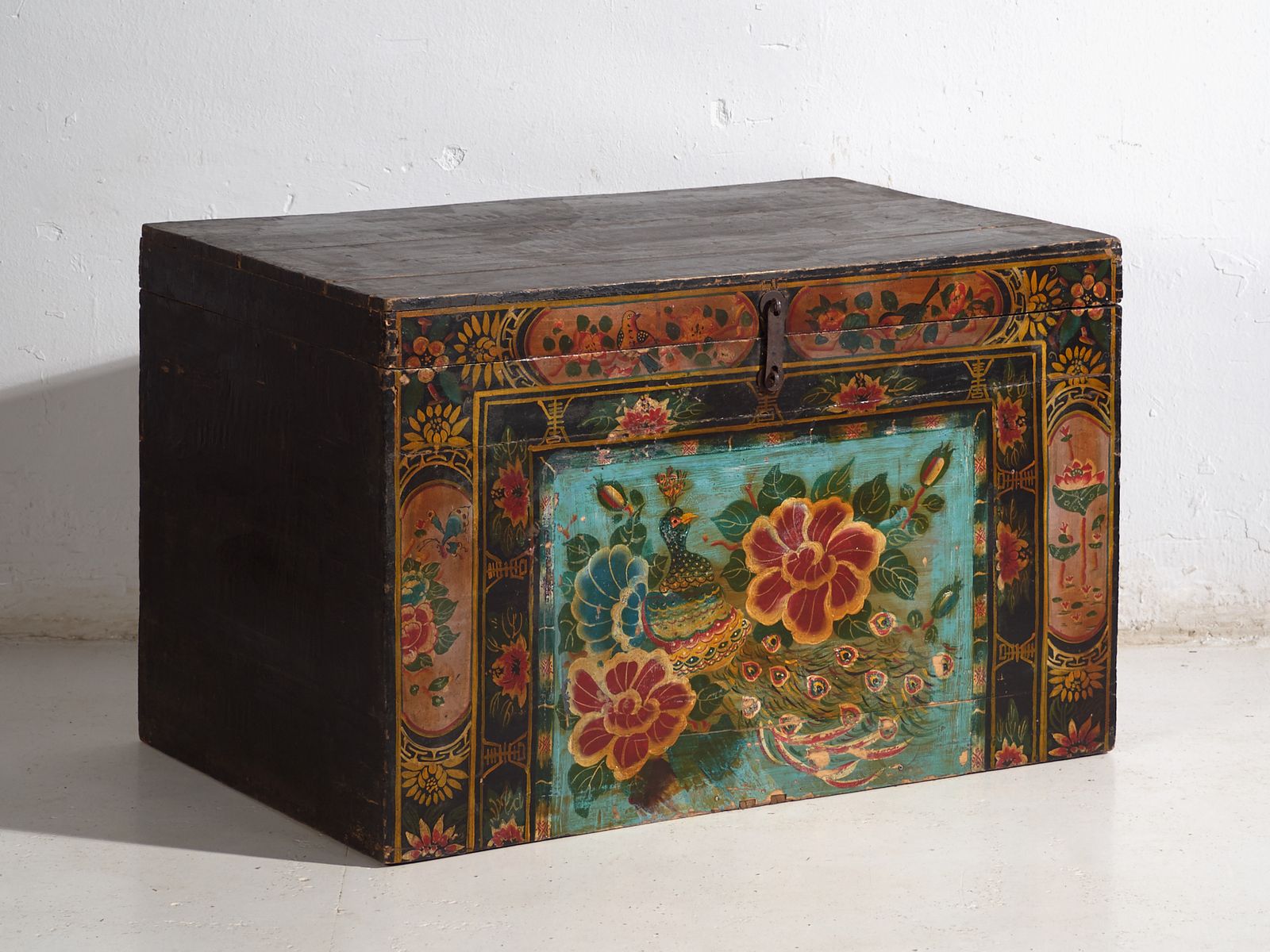 Antique Painted Chinese Trunk In Pine Wood – China, Circa 1900