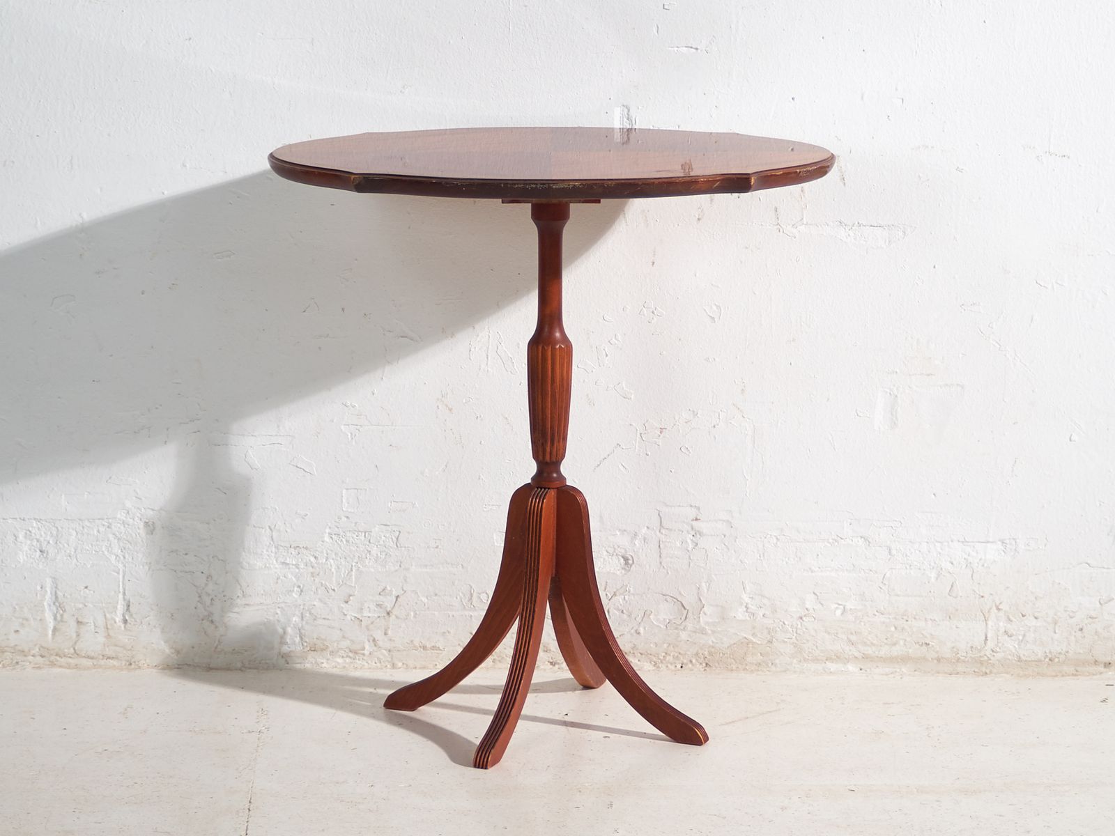 Antique Tripod Side Table In Mahogany Wood – Central Europe, Circa 1930 photo 460.0
