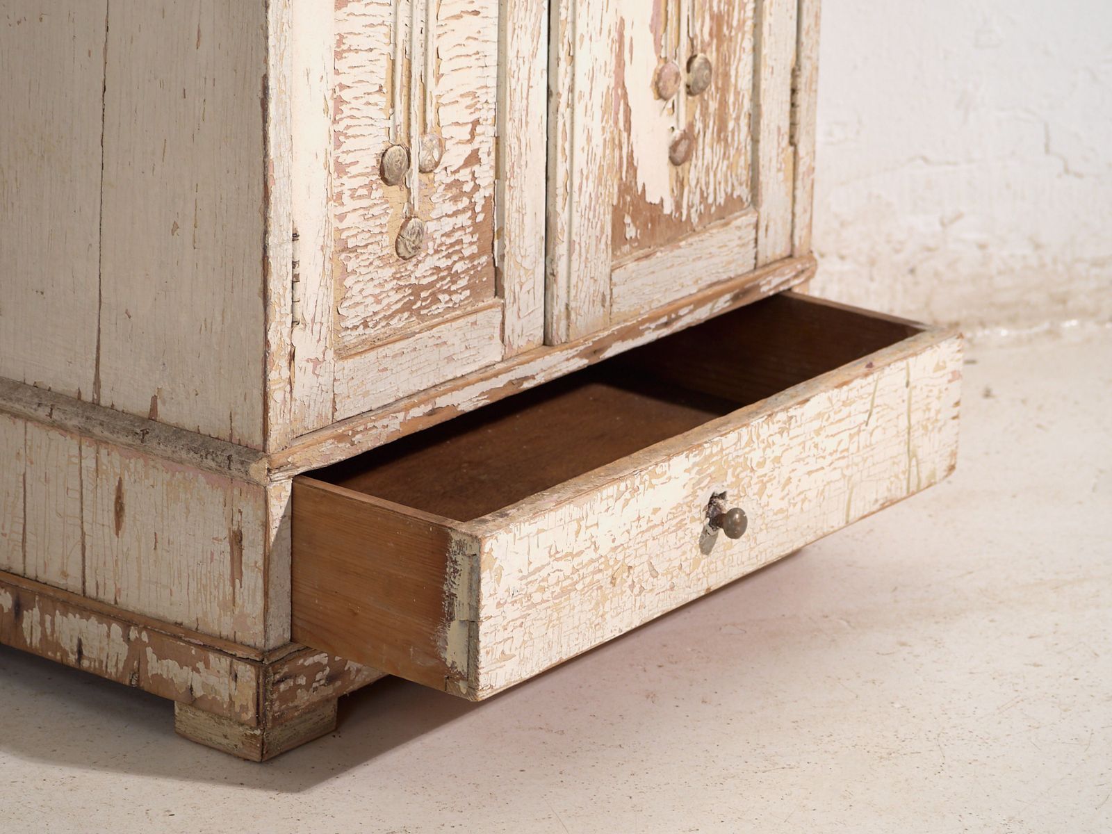 Antique Distressed Cabinet In Pine Wood – Central Europe, Circa 1900 photo Furniture