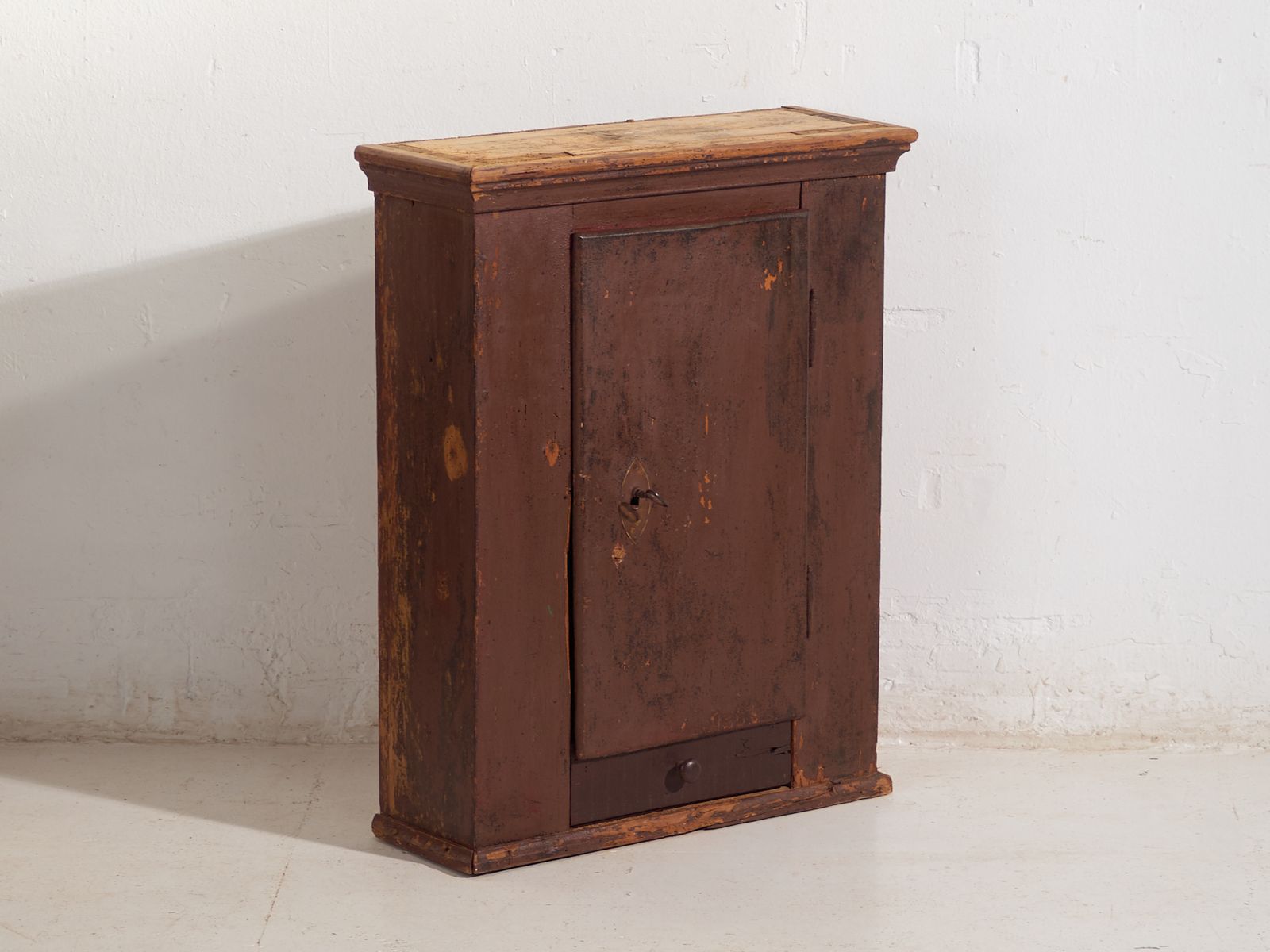 Antique Painted Cabinet In Pine Wood – Central Europe, Circa 1900