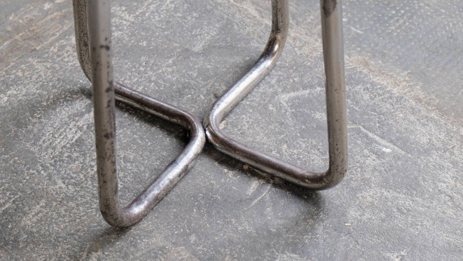 Round Bauhaus Stool In Chromed Tubular Steel, B77 Design photo Furniture