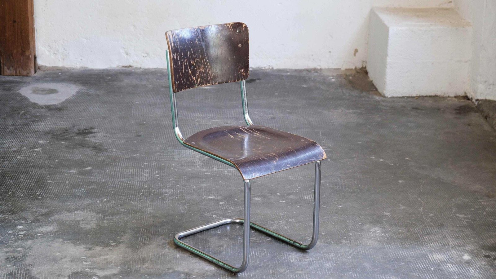 Bauhaus Cantilever Chair, In Need Of Restoration photo 209.0