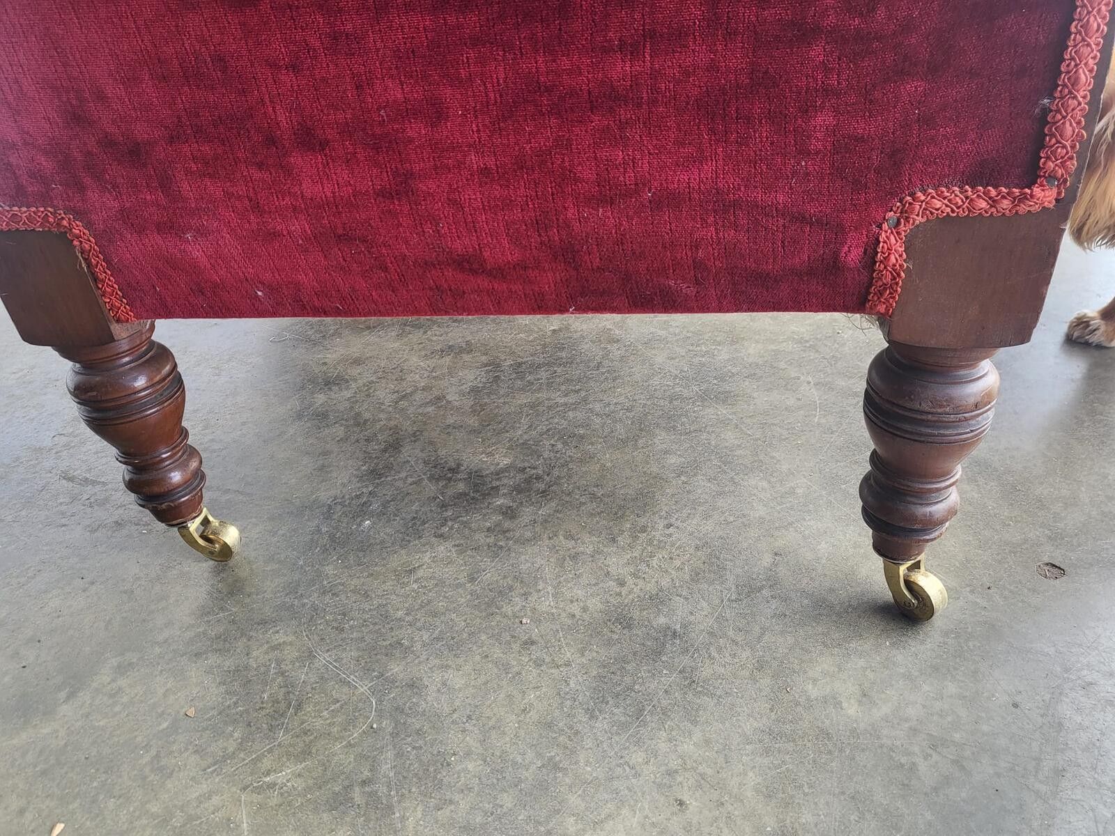 Antique Victorian Red Chaise Longue Sofa Turned Legs Castors photo vinterior