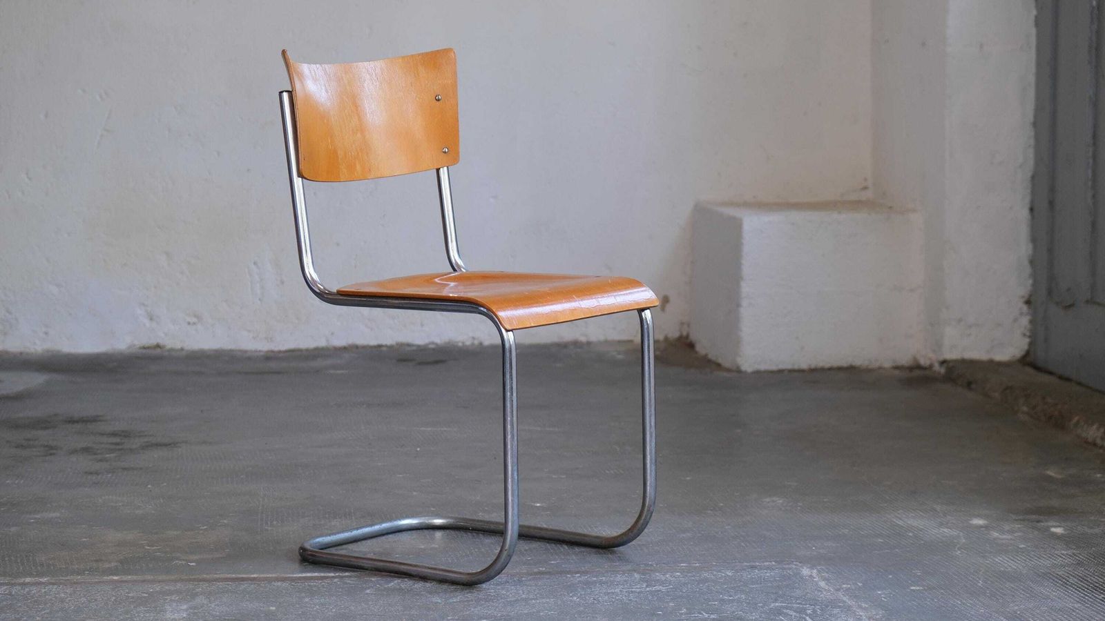 Bauhaus Cantilever Chair S 43, 1940s photo furniture