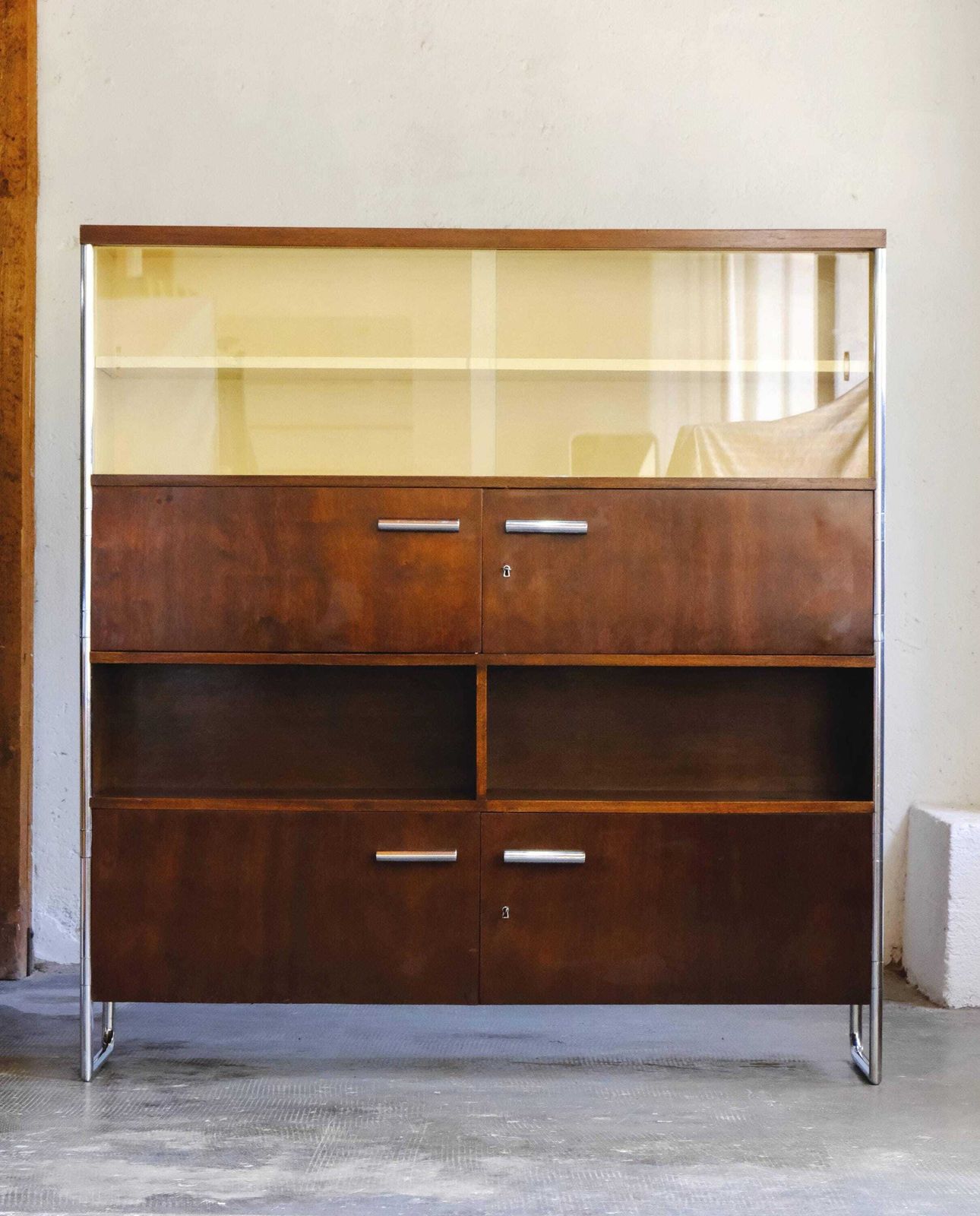 Bauhaus Cabinet / Display Cabinet Thonet License After John Hagemann photo for sale