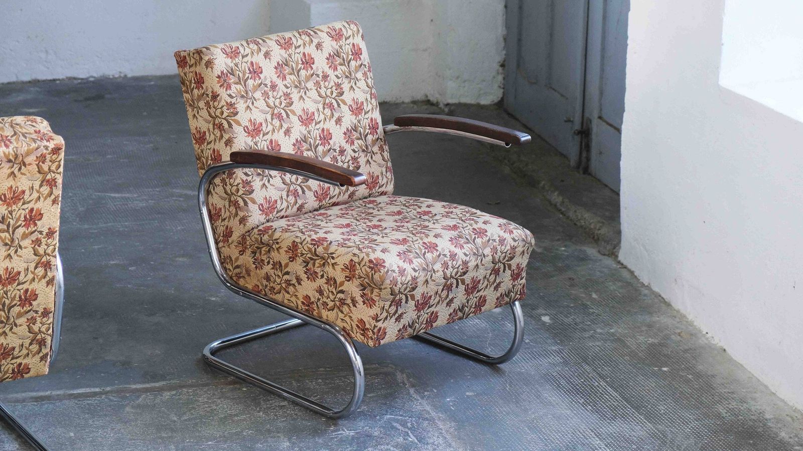 Bauhaus Armchair S 411 With Floral Pattern / Thonet License photo for sale
