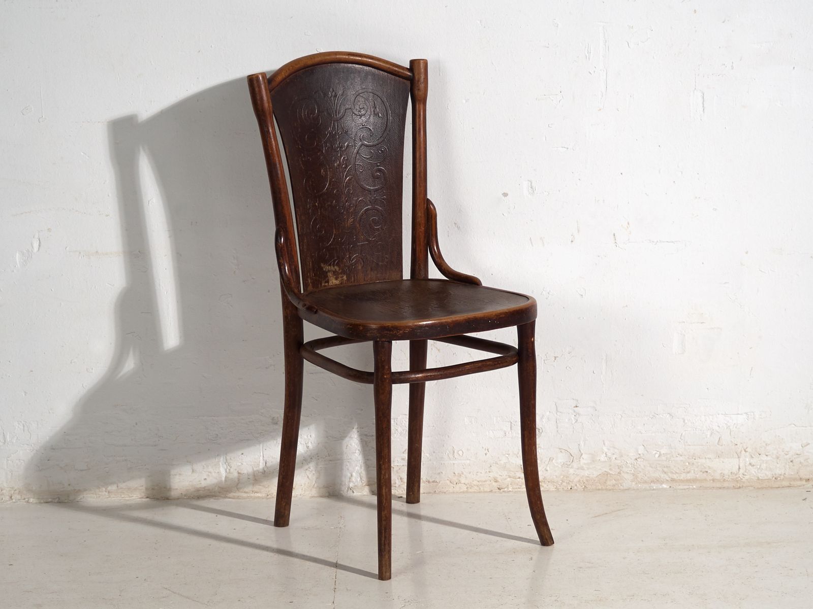 Antique Set Of 2 Bentwood Thonet Chairs – Central Europe, Circa 1900 1920 photo vintage