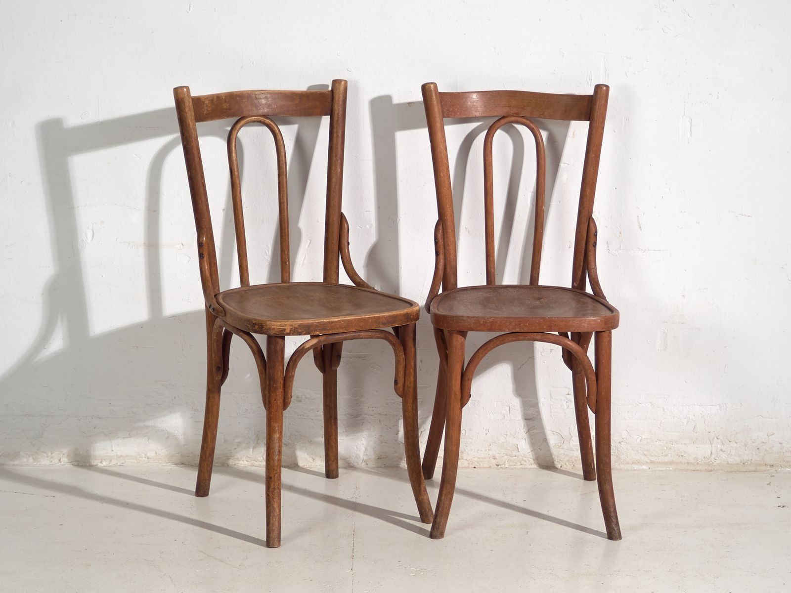 photo buy Antique Set Of 6 Bentwood Thonet Chairs – Central Europe, Circa 1900