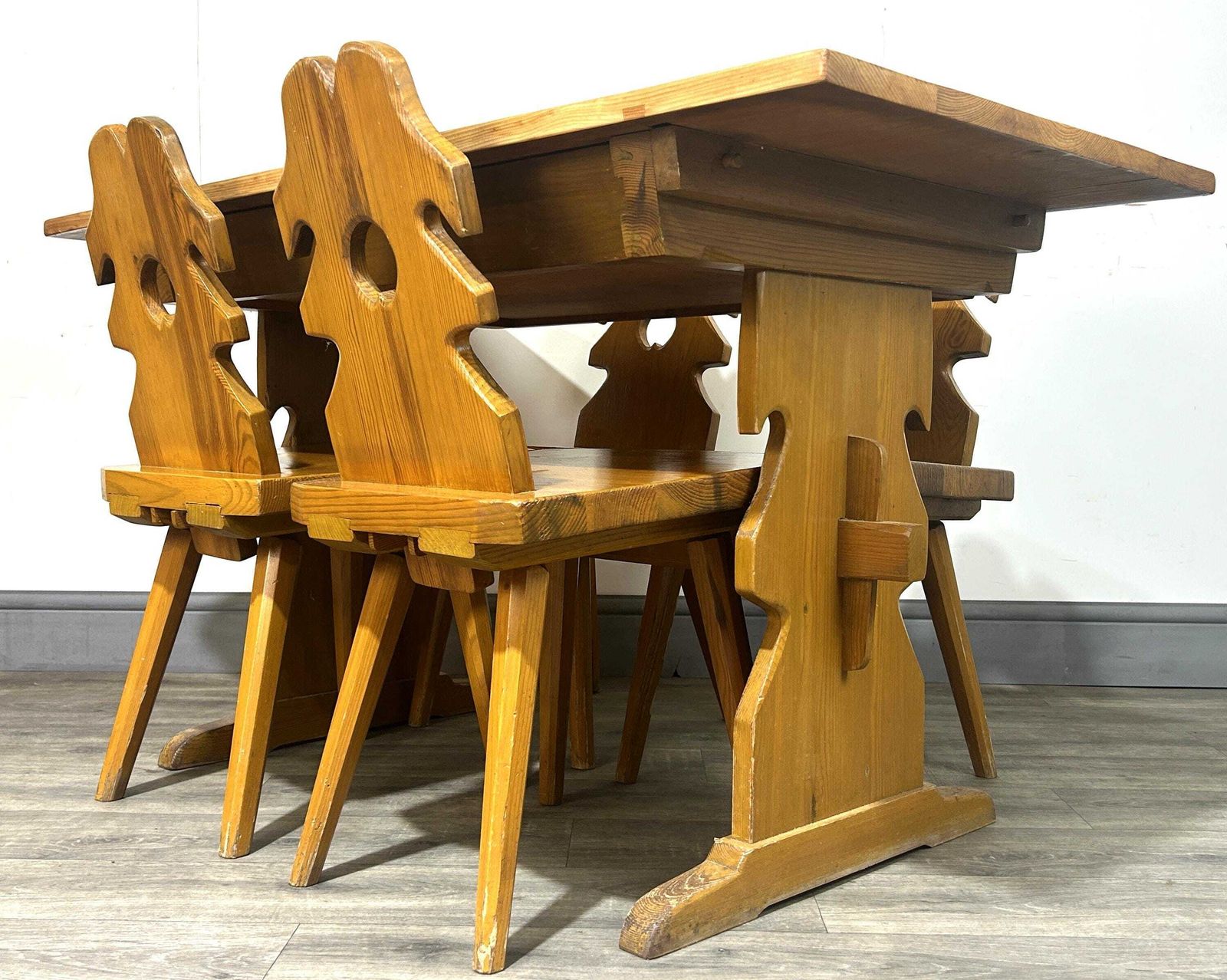 Fabulous Brutalist Polish Pine Dining Suite Josef Kulon Przelom Capelia 1960's.